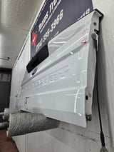2017-2022 Ford F250 F350 F450 F550 Super Duty Tailgate - Oxford White