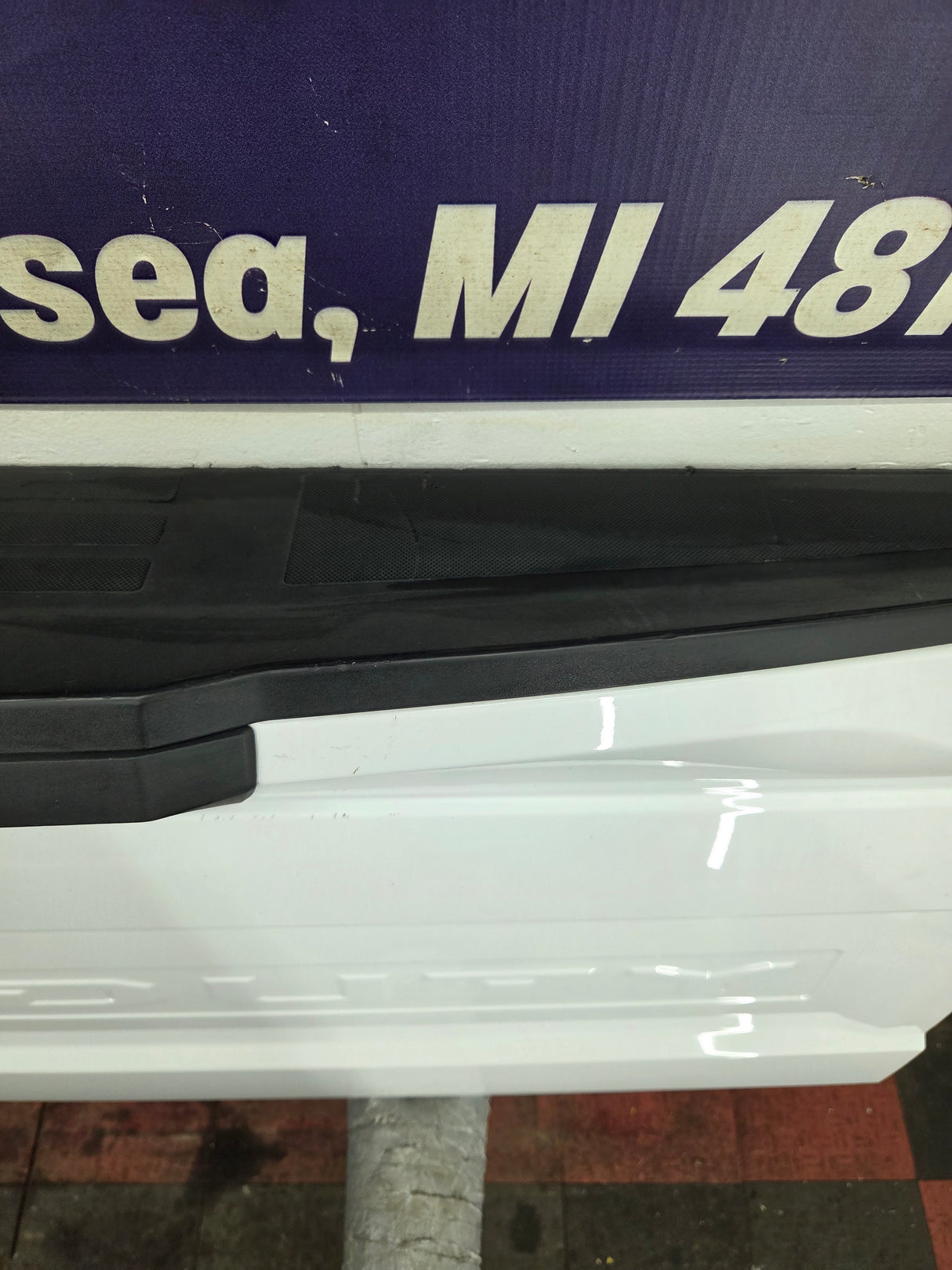 2017-2022 Ford F250 F350 F450 F550 Super Duty Tailgate - Oxford White