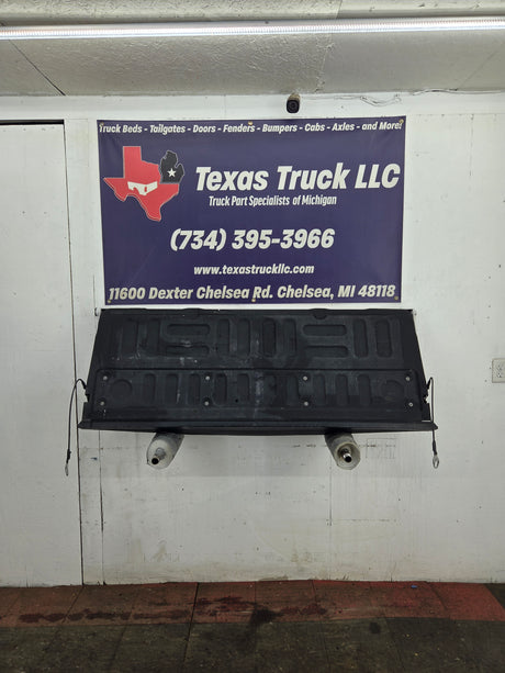 2017-2022 Ford F250 F350 F450 F550 Super Duty Tailgate - Oxford White
