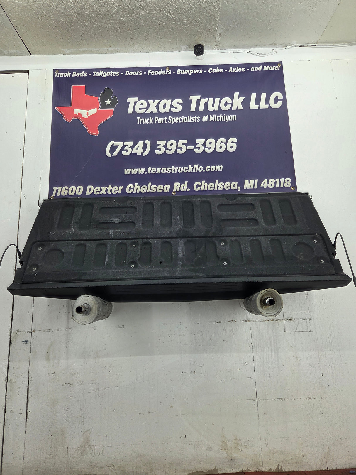 2017-2022 Ford F250 F350 F450 F550 Super Duty Tailgate - Oxford White