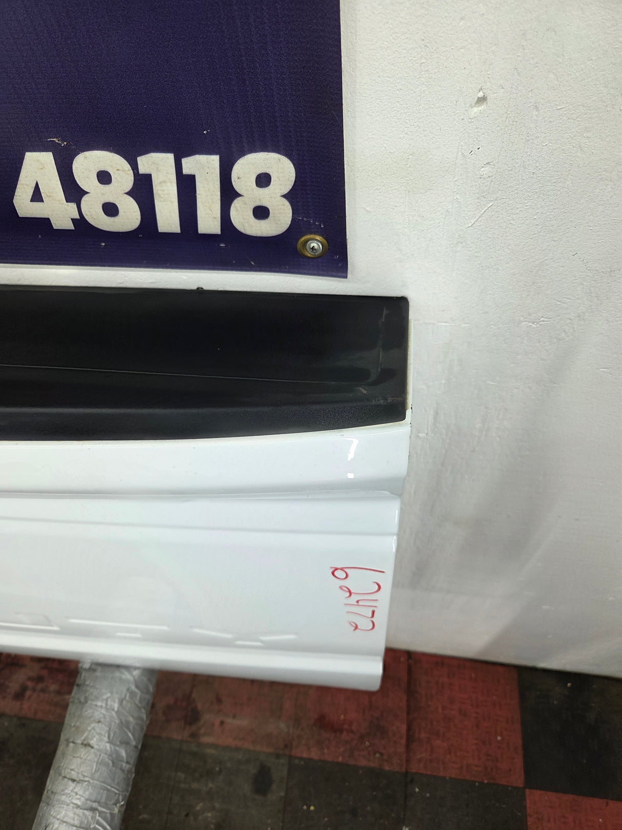 2023-2026 Ford Super Duty F250 F350 F450 F550 Step Tailgate - Oxford White