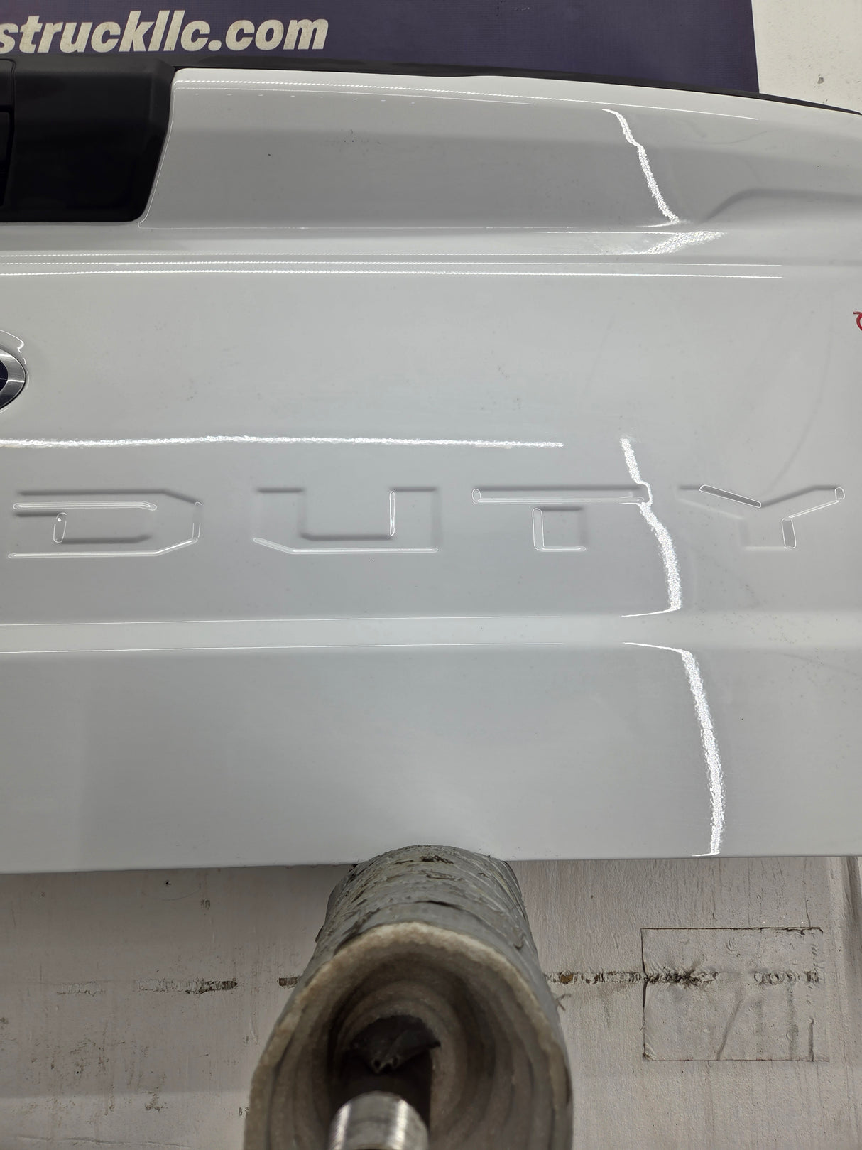 2023-2026 Ford Super Duty F250 F350 F450 F550 Step Tailgate - Oxford White