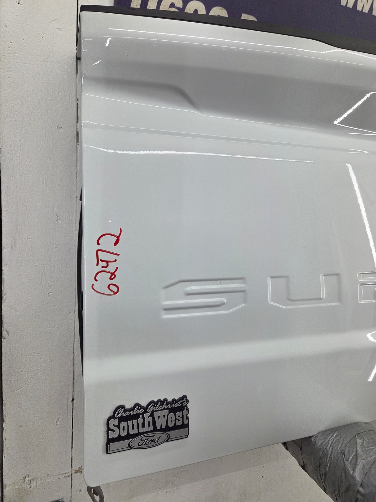 2023-2026 Ford Super Duty F250 F350 F450 F550 Step Tailgate - Oxford White