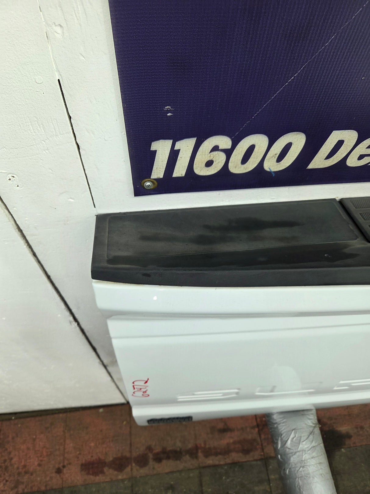 2023-2026 Ford Super Duty F250 F350 F450 F550 Step Tailgate - Oxford White