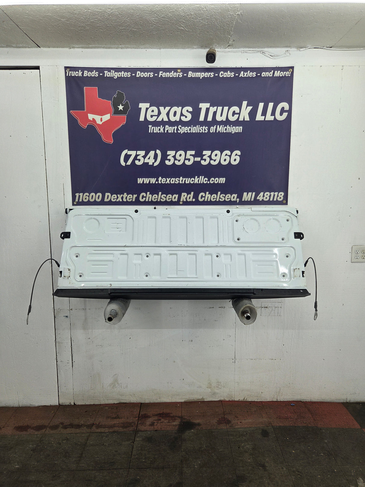 2023-2026 Ford Super Duty F250 F350 F450 F550 Step Tailgate - Oxford White
