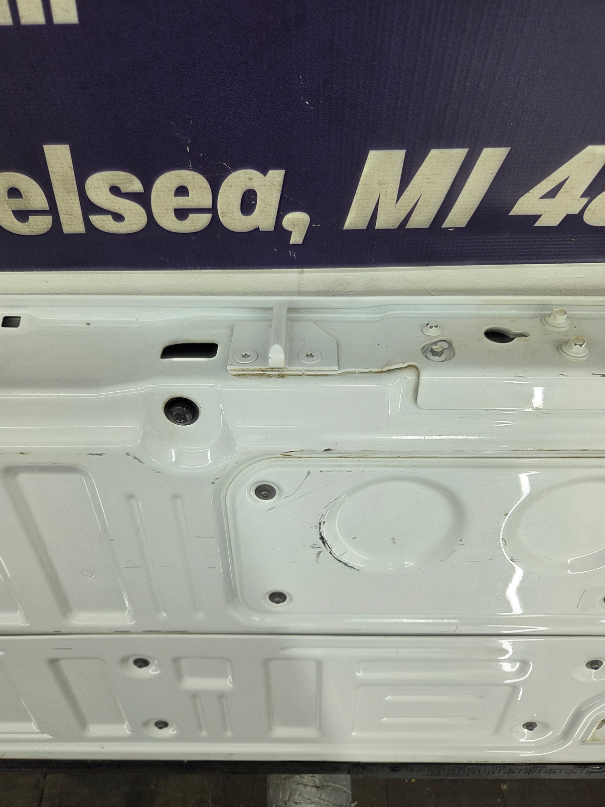 2023-2026 Ford Super Duty F250 F350 F450 F550 Step Tailgate - Oxford White