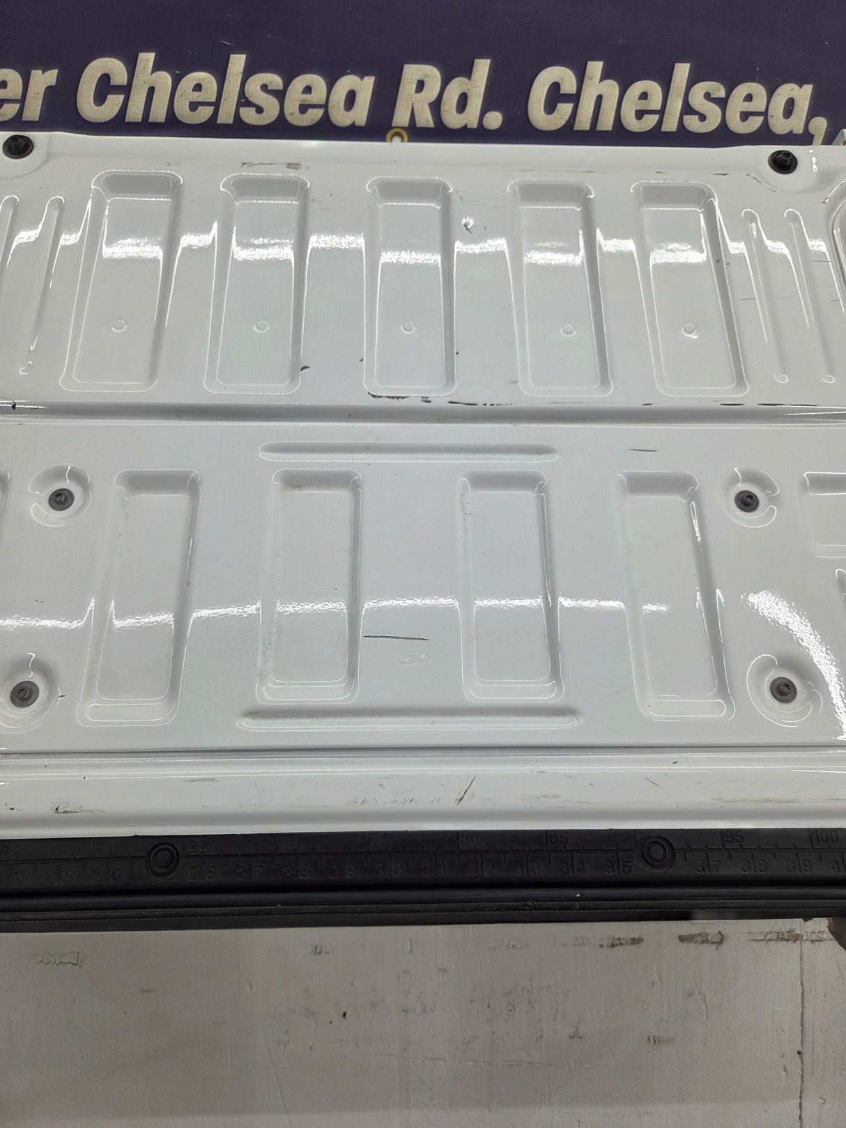 2023-2026 Ford Super Duty F250 F350 F450 F550 Step Tailgate - Oxford White