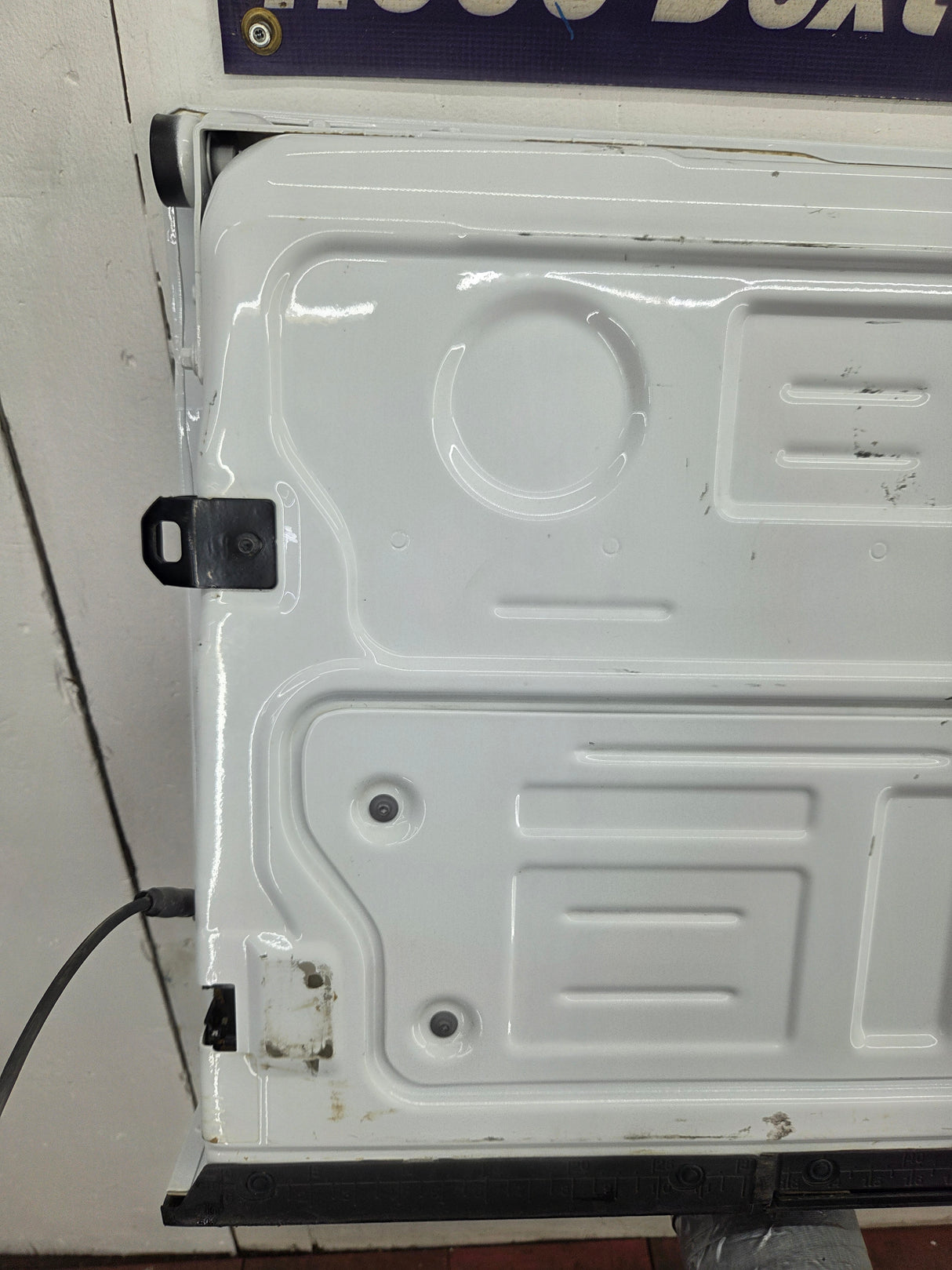 2023-2026 Ford Super Duty F250 F350 F450 F550 Step Tailgate - Oxford White