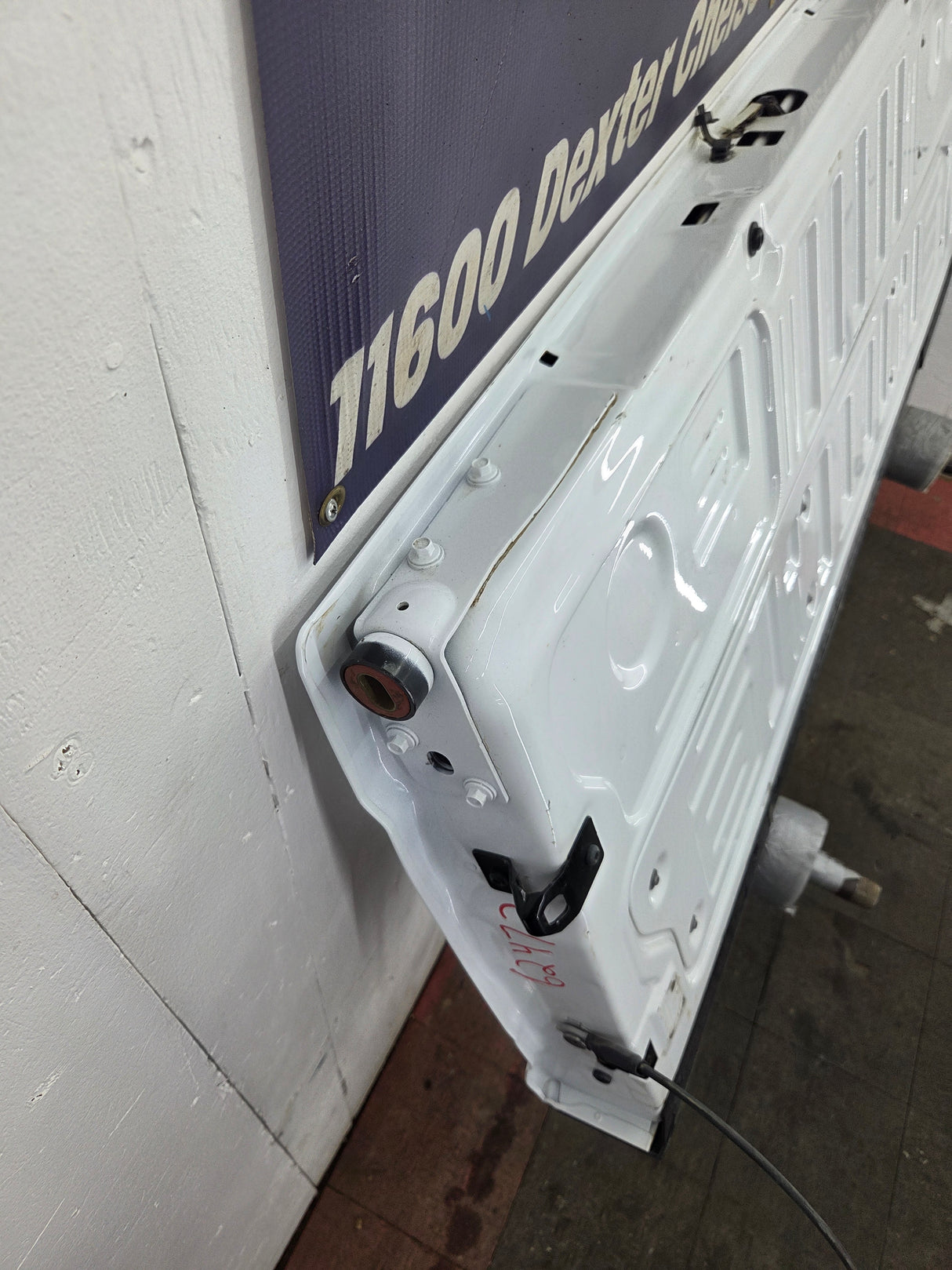 2023-2026 Ford Super Duty F250 F350 F450 F550 Step Tailgate - Oxford White