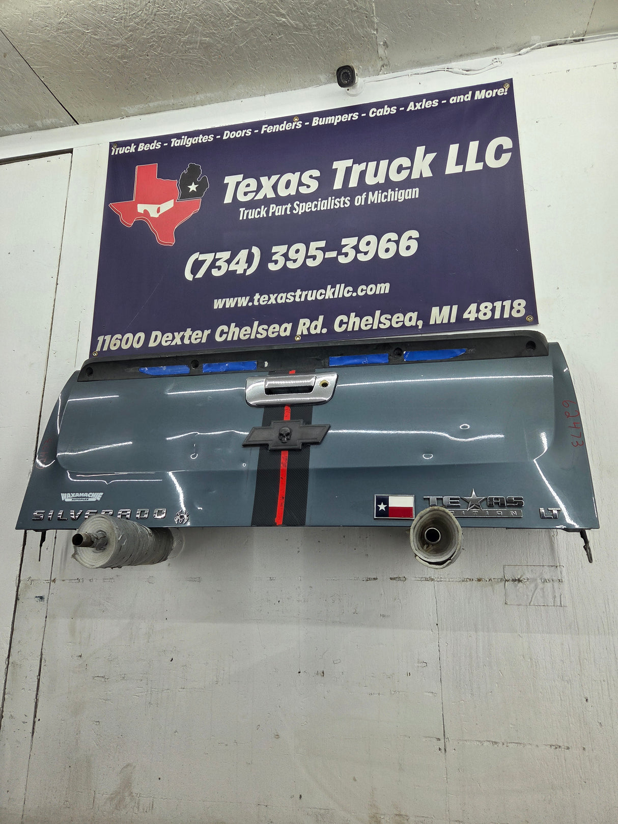 2007-2013 Chevrolet Silverado / GMC Sierra 1500 2500 3500 HD Tailgate