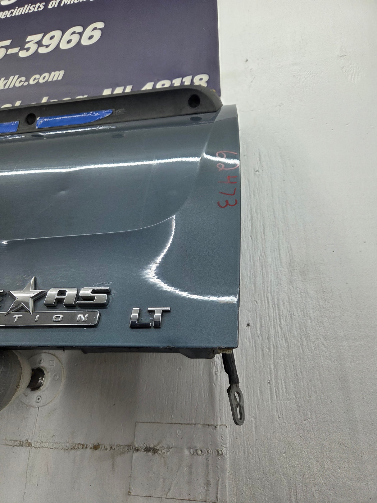 2007-2013 Chevrolet Silverado / GMC Sierra 1500 2500 3500 HD Tailgate