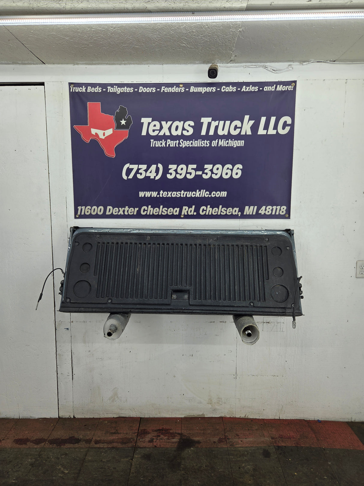 2007-2013 Chevrolet Silverado / GMC Sierra 1500 2500 3500 HD Tailgate