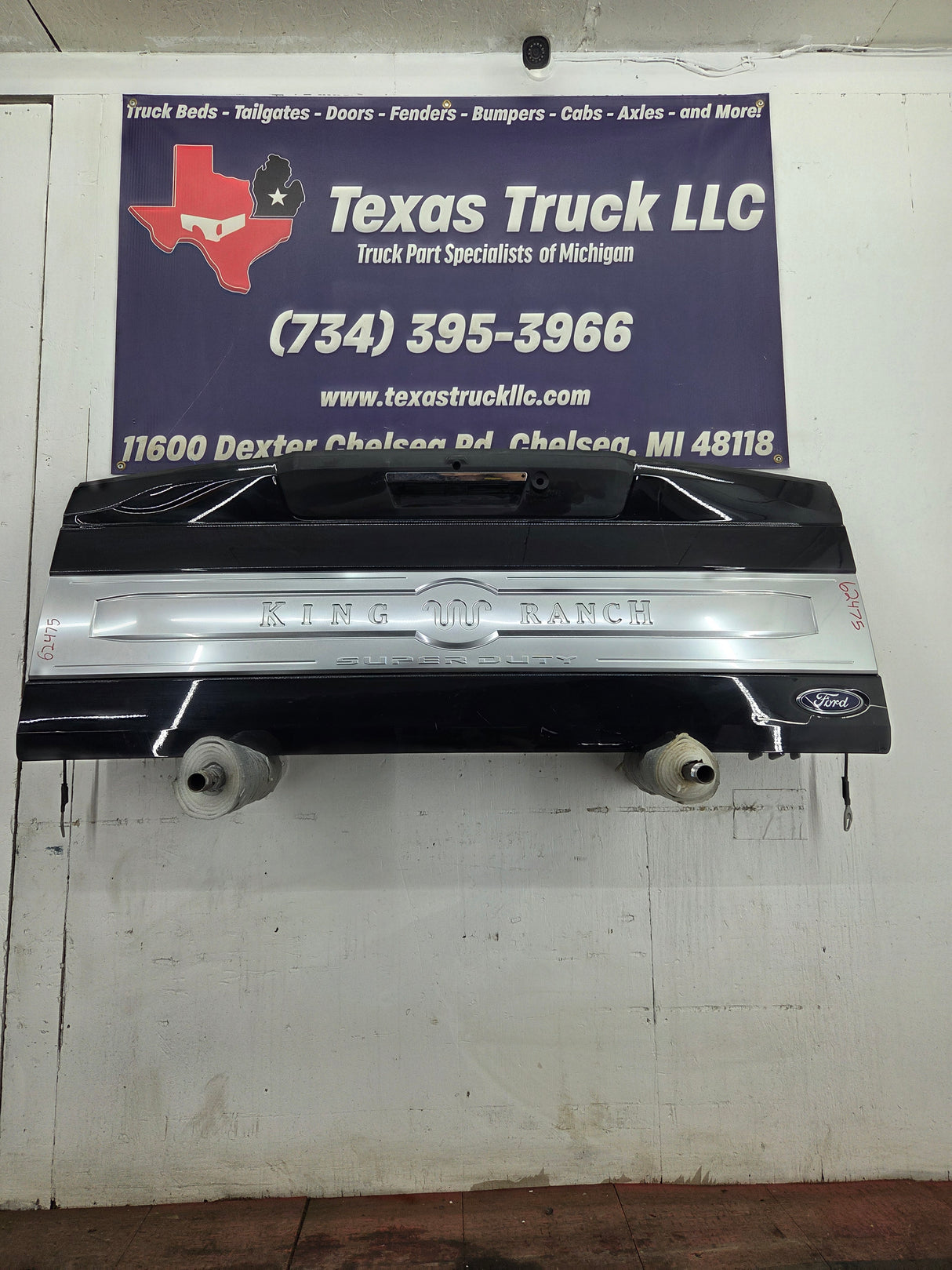 2017-2022 Ford Super Duty King Ranch Tailgate With Step & Camera F250 F350 F450 F550 *Scratches Ding