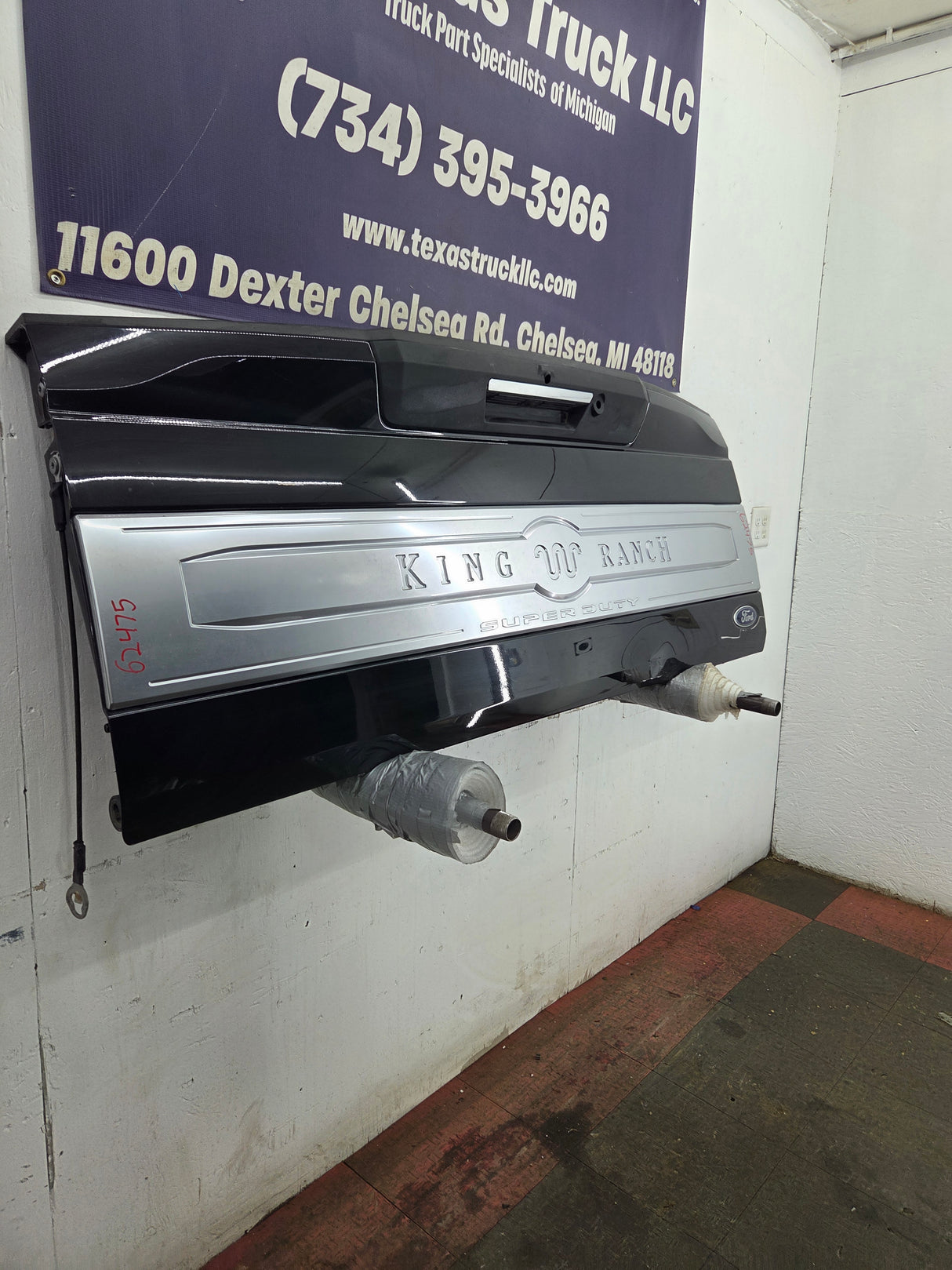 2017-2022 Ford Super Duty King Ranch Tailgate With Step & Camera F250 F350 F450 F550 *Scratches Ding