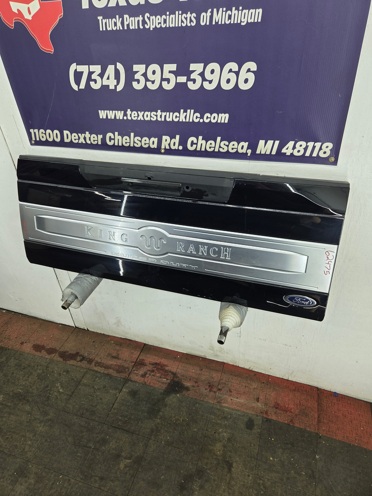 2017-2022 Ford Super Duty King Ranch Tailgate With Step & Camera F250 F350 F450 F550 *Scratches Ding