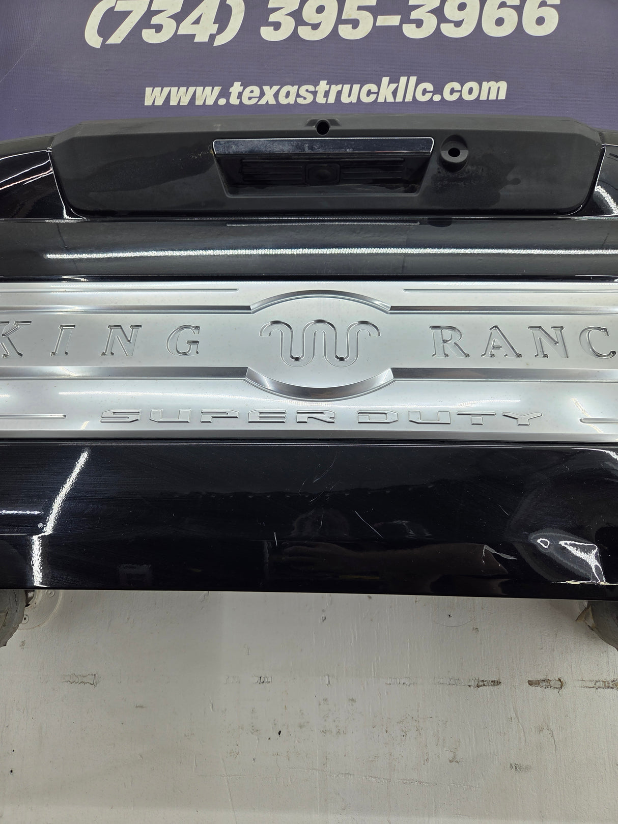 2017-2022 Ford Super Duty King Ranch Tailgate With Step & Camera F250 F350 F450 F550 *Scratches Ding