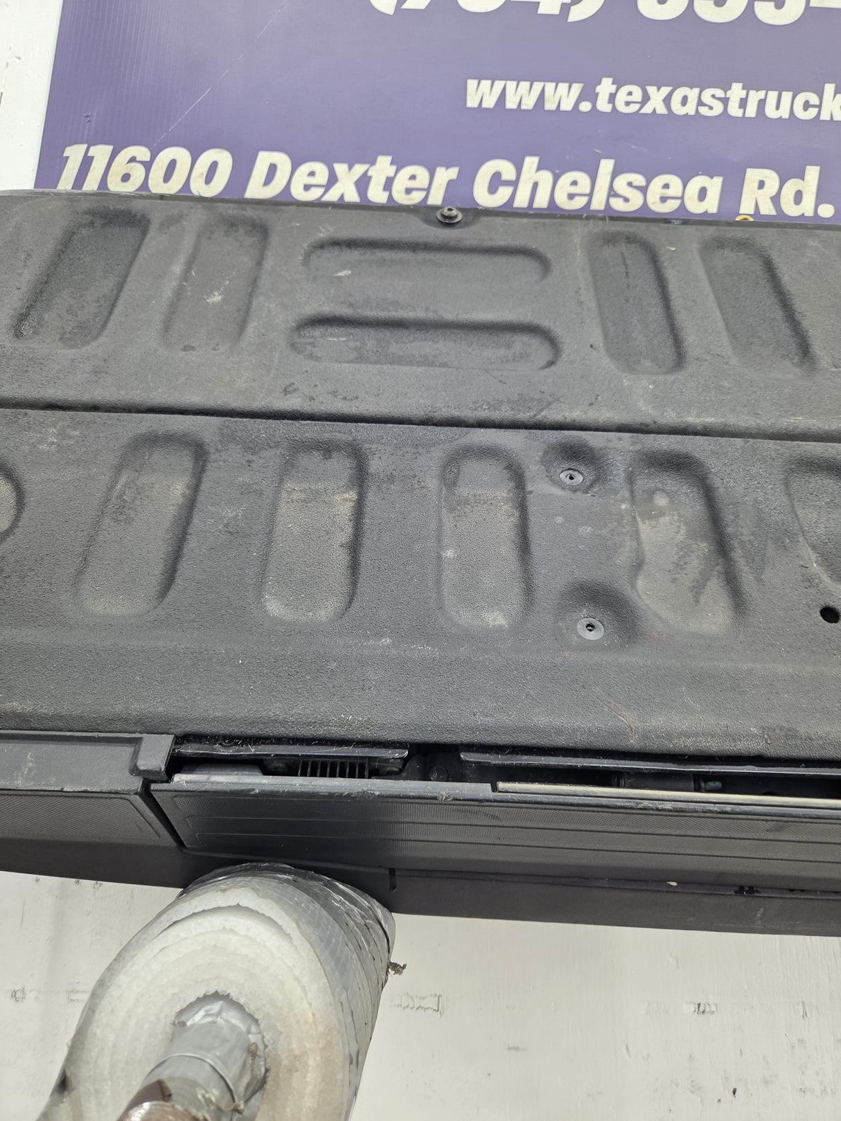 2017-2022 Ford Super Duty King Ranch Tailgate With Step & Camera F250 F350 F450 F550 *Scratches Ding