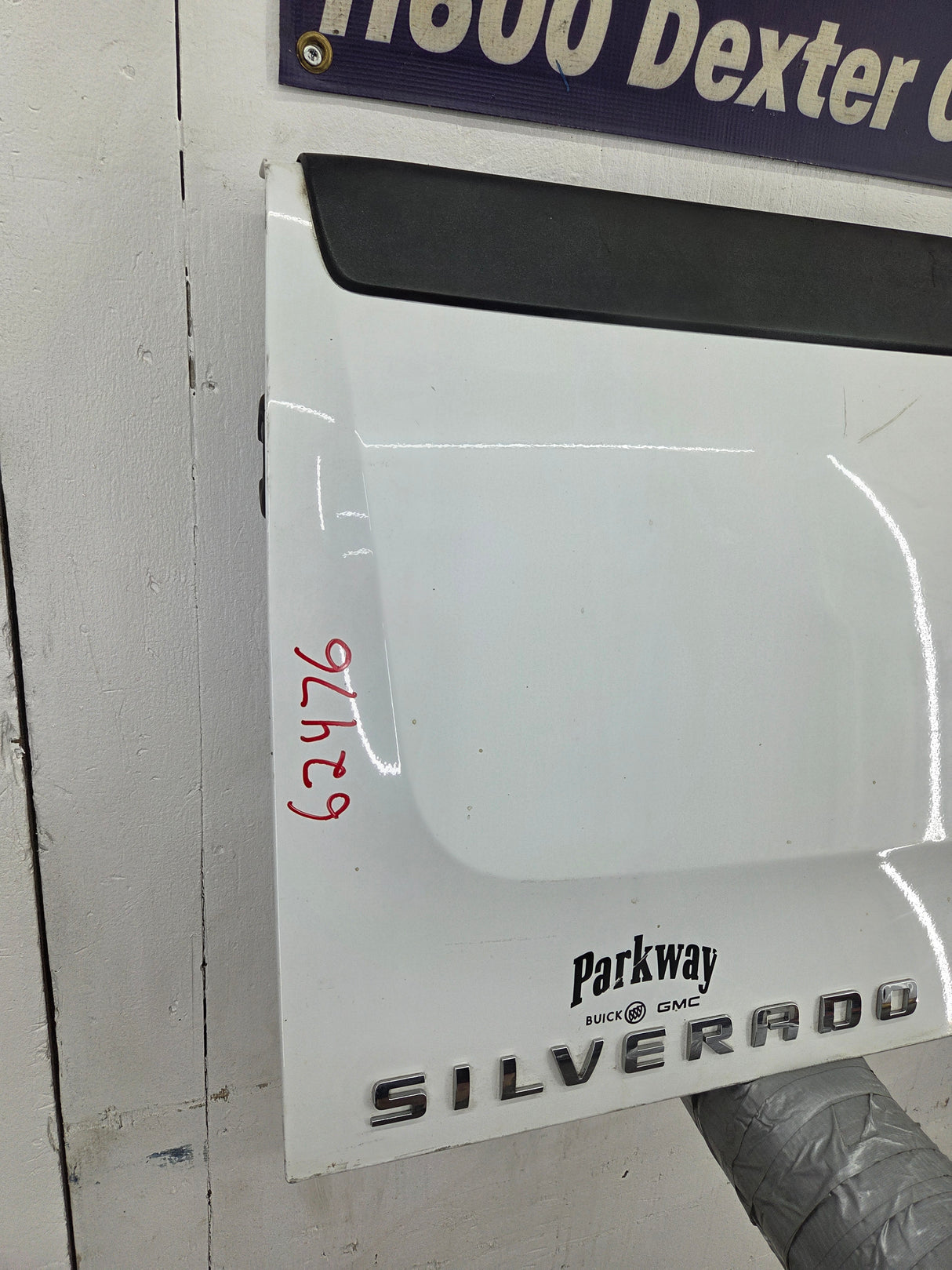 2007-2013 Chevrolet Silverado / GMC Sierra 1500 2500 3500 HD Tailgate