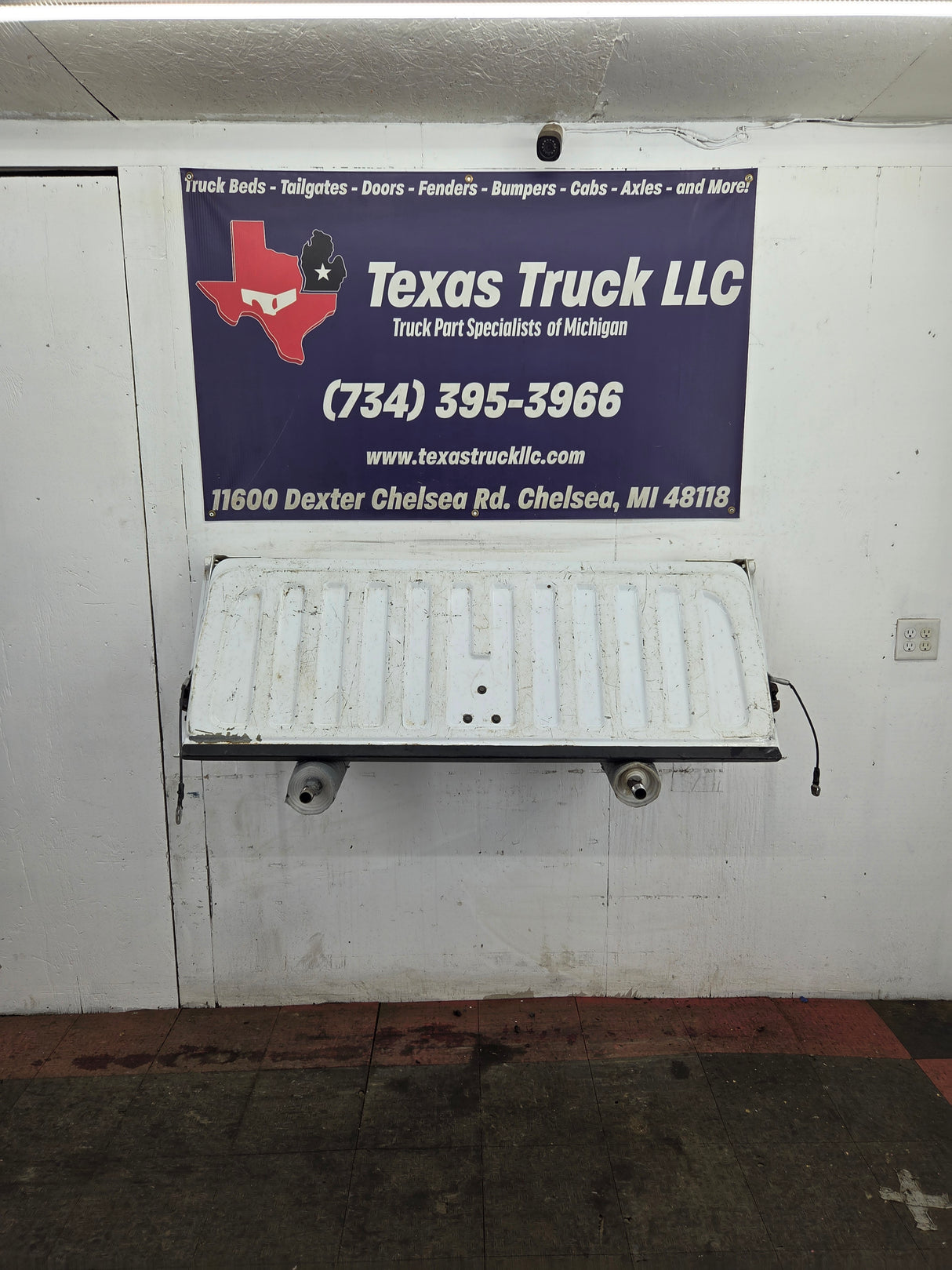 2007-2013 Chevrolet Silverado / GMC Sierra 1500 2500 3500 HD Tailgate
