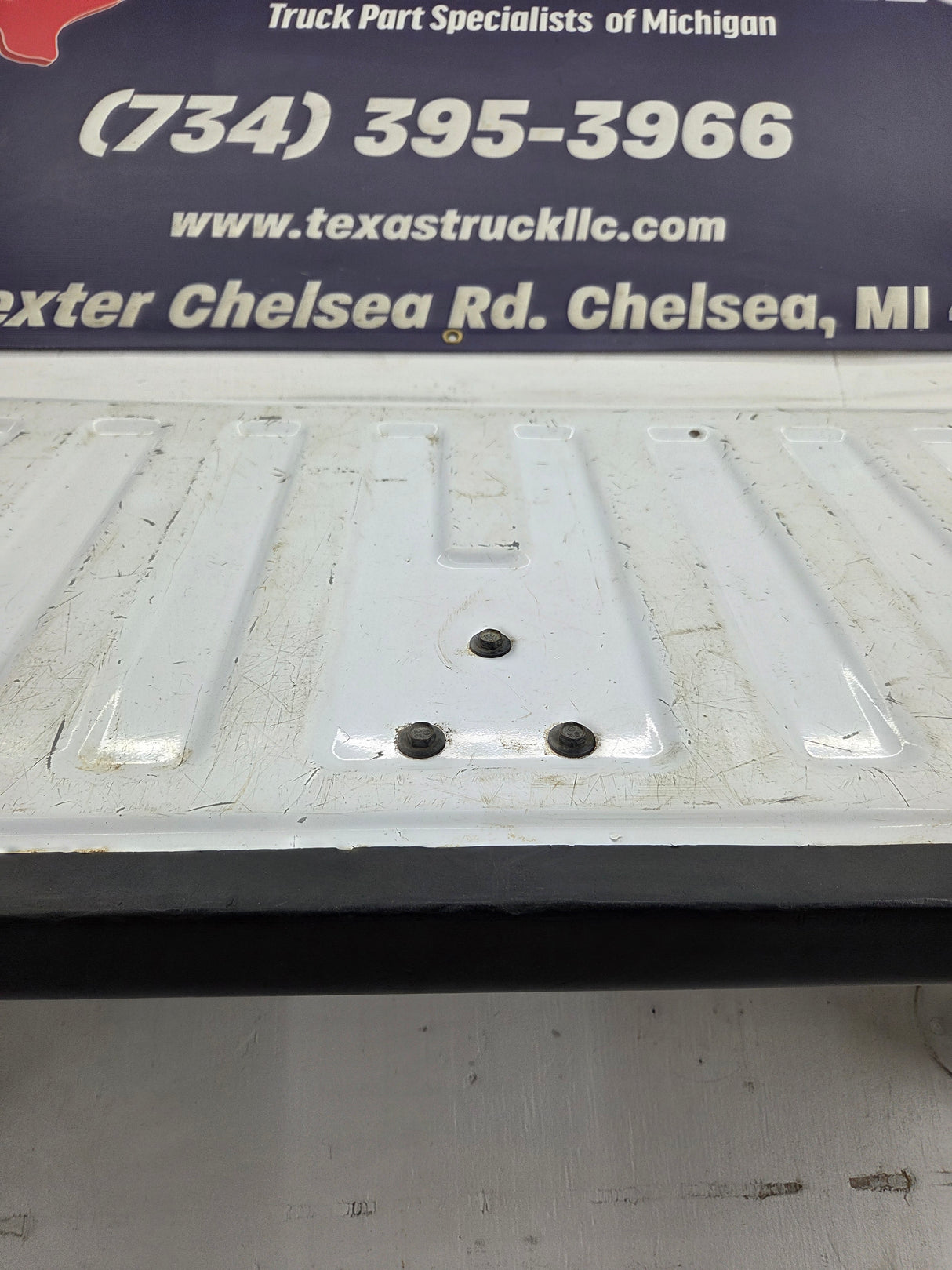 2007-2013 Chevrolet Silverado / GMC Sierra 1500 2500 3500 HD Tailgate