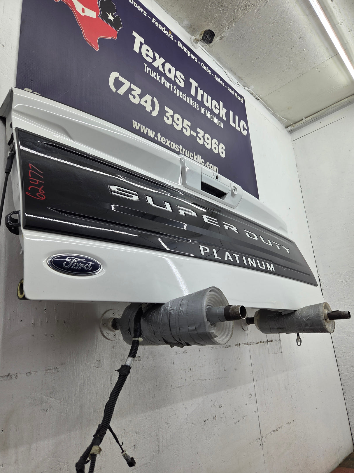 2023-2026 Ford F250 F350 F450 F550 Super Duty PLATINUM Tailgate W/Step