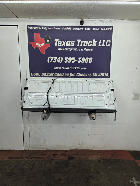2023-2026 Ford F250 F350 F450 F550 Super Duty PLATINUM Tailgate W/Step