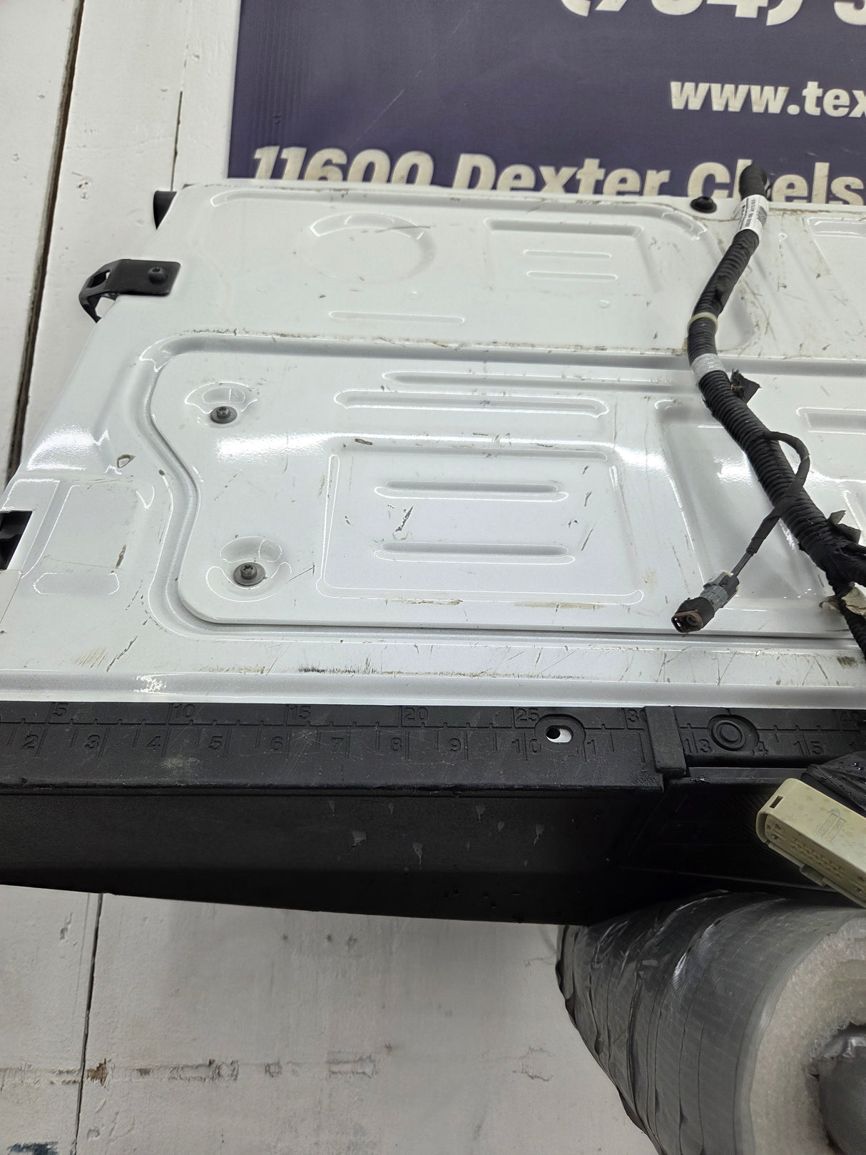 2023-2026 Ford F250 F350 F450 F550 Super Duty PLATINUM Tailgate W/Step