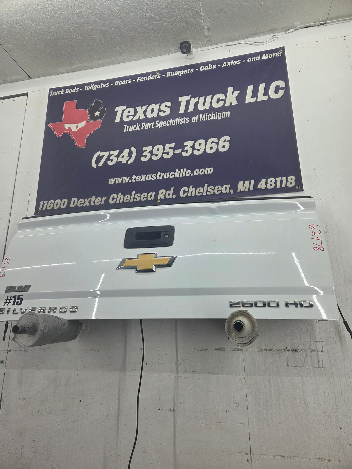 2014-2019 Chevrolet Silverado / GMC Sierra 1500 2500 3500 HD Tailgate