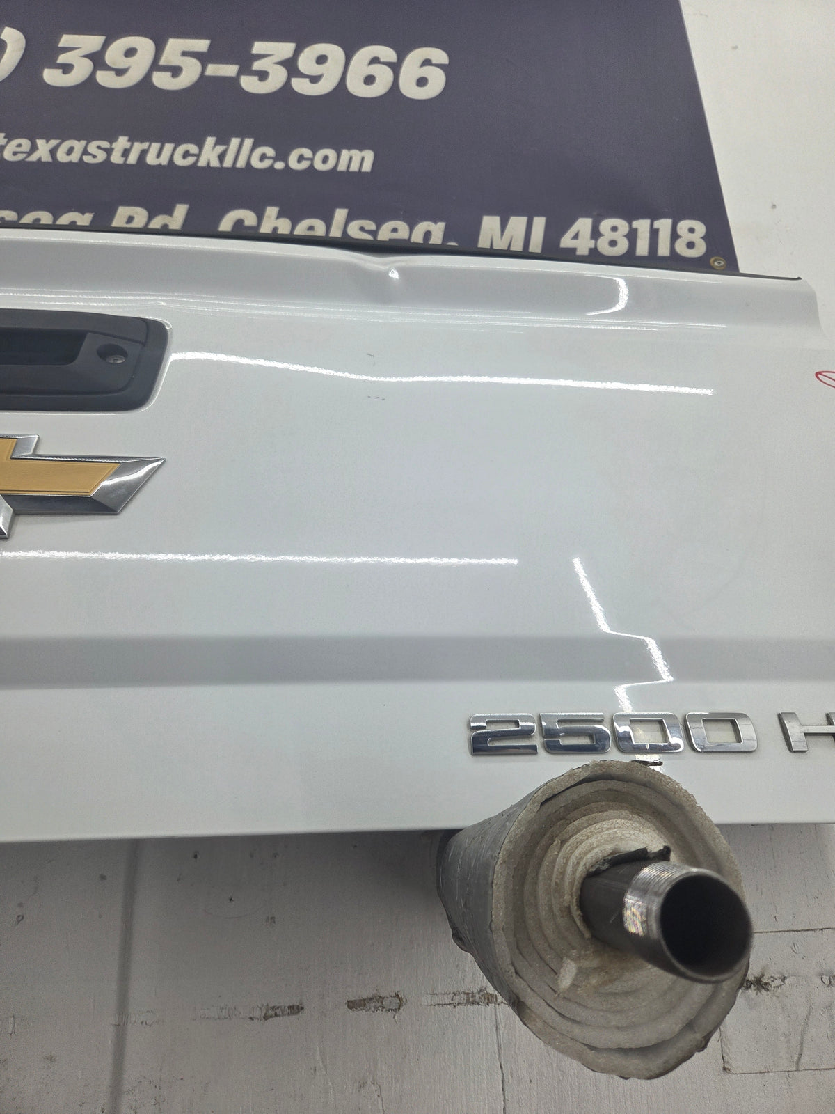2014-2019 Chevrolet Silverado / GMC Sierra 1500 2500 3500 HD Tailgate