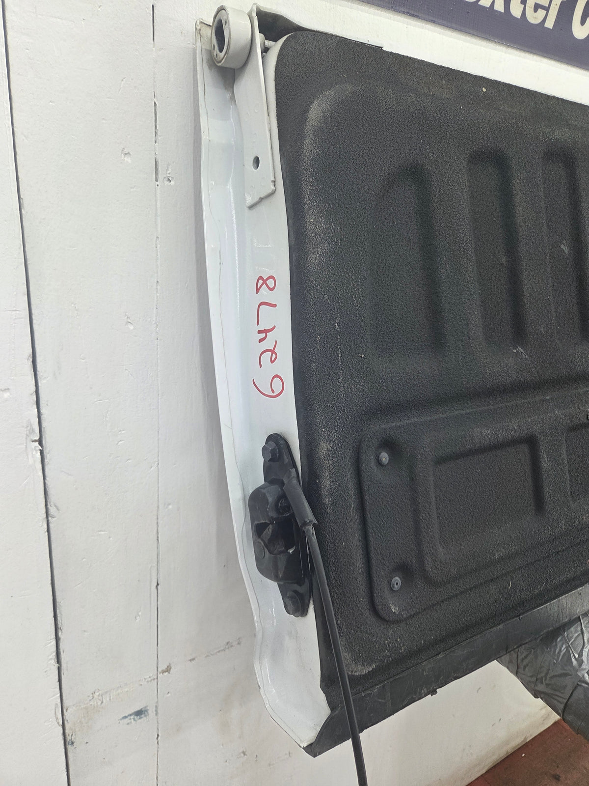 2014-2019 Chevrolet Silverado / GMC Sierra 1500 2500 3500 HD Tailgate