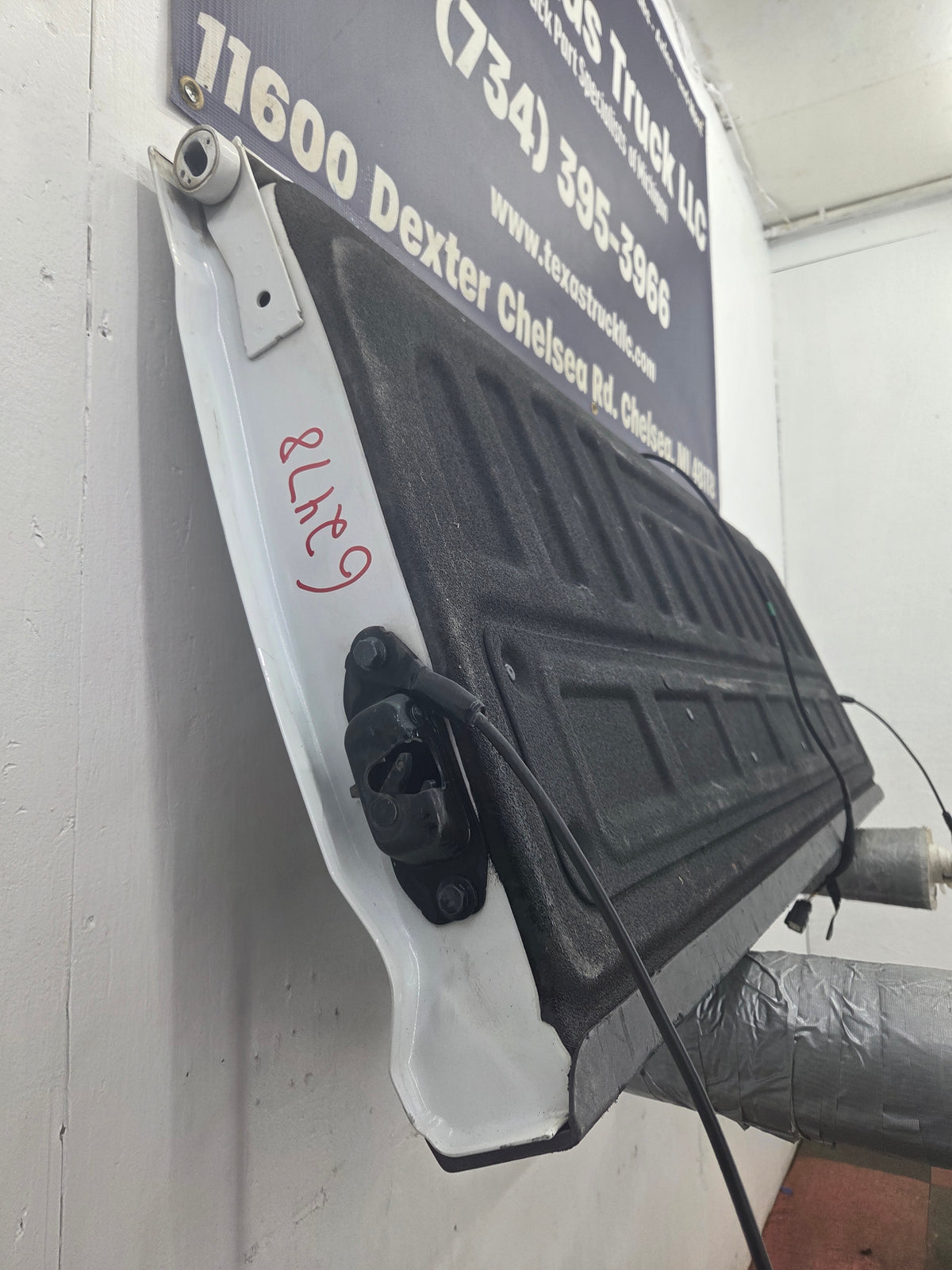 2014-2019 Chevrolet Silverado / GMC Sierra 1500 2500 3500 HD Tailgate