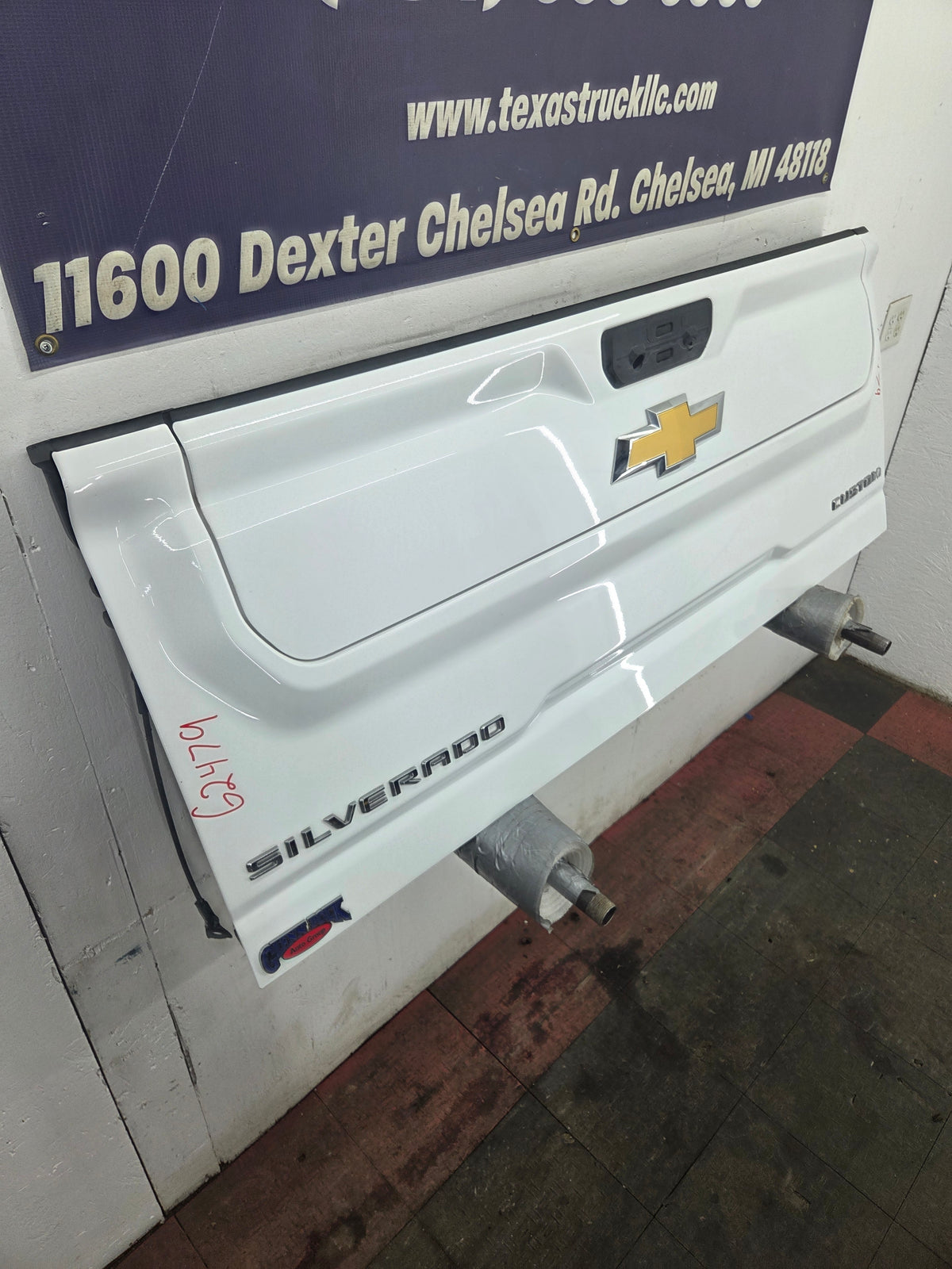 2019-2025 Chevrolet Silverado 2500 3500 HD Multipro Tailgate