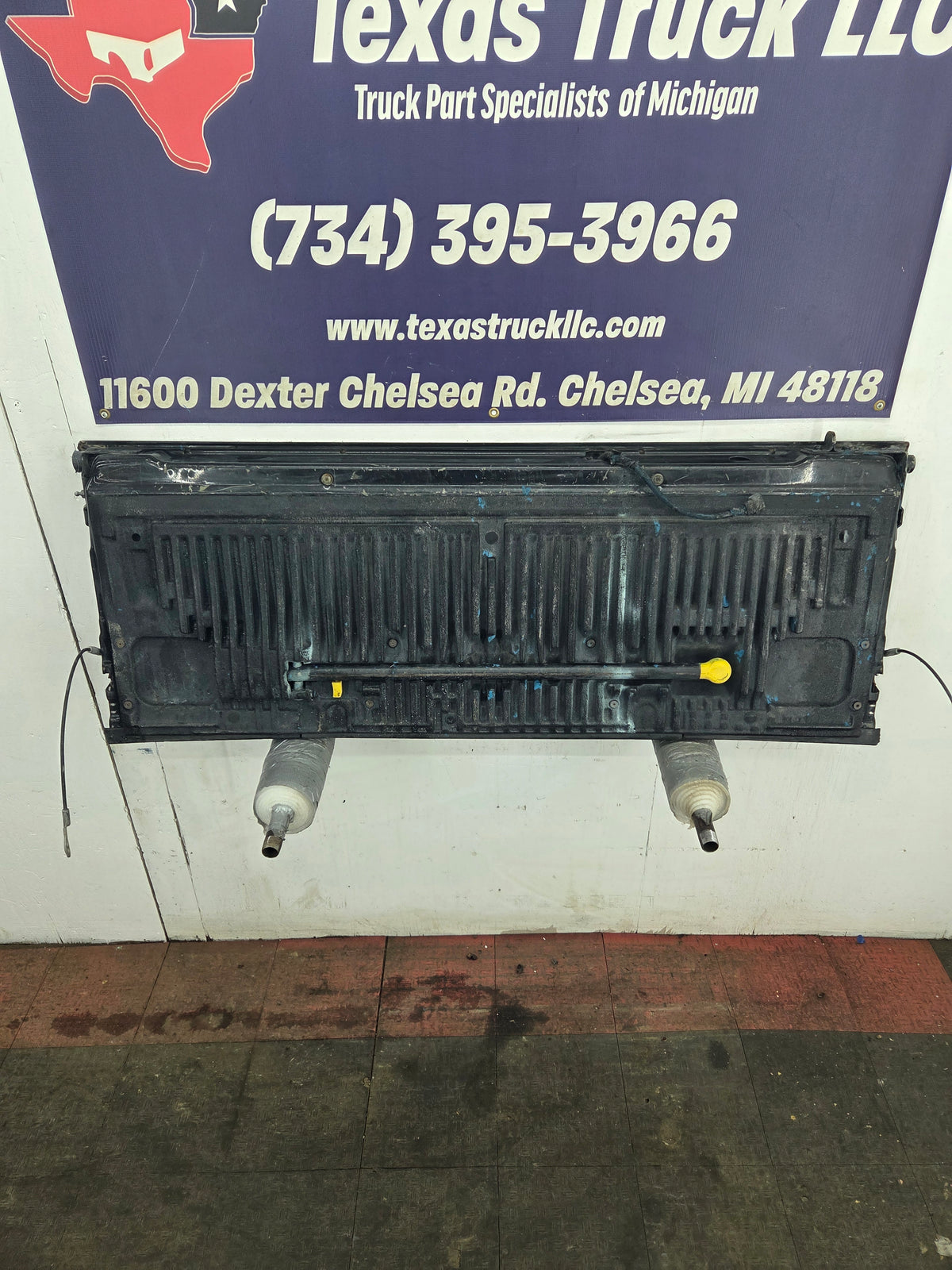 2008-2016 Ford Super Duty Tailgate with step F250 F350 F450 F550