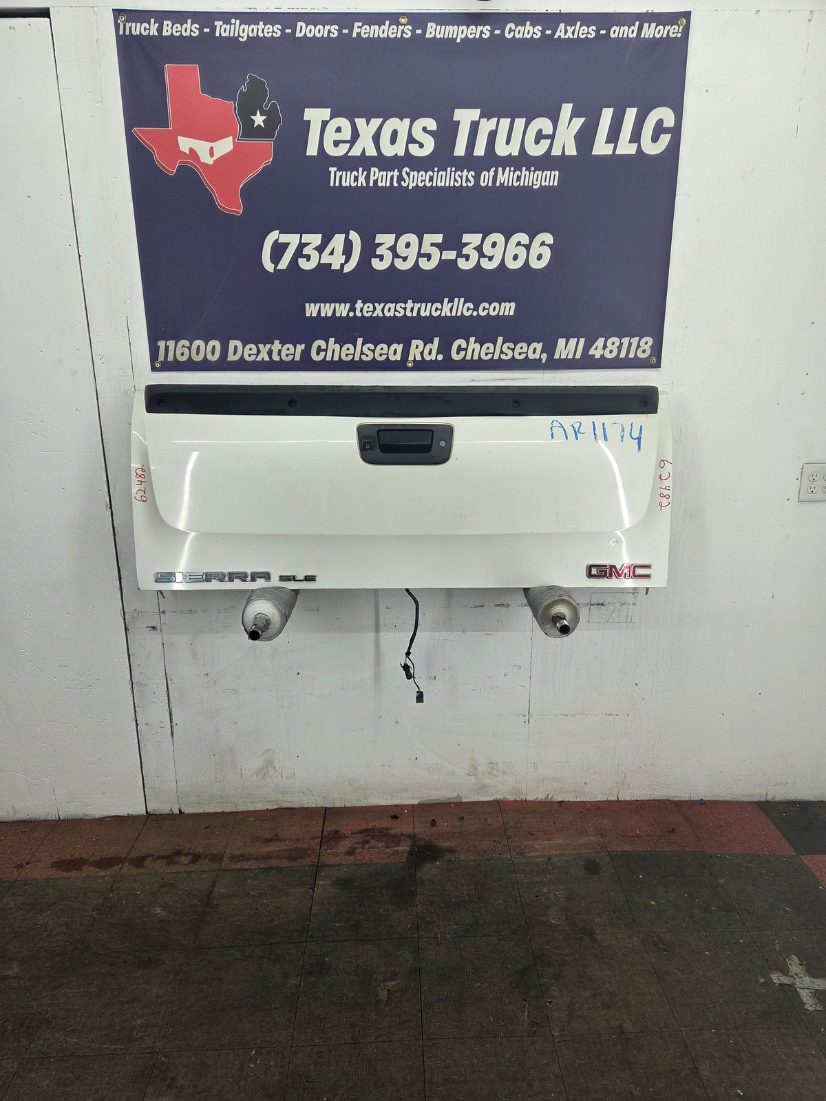 2007-2013 Chevrolet Silverado / GMC Sierra HD Tailgate 1500 2500 3500