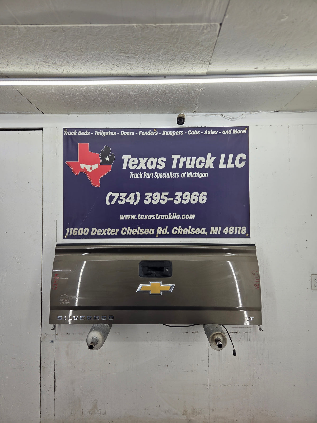 2014-2019 Chevrolet Silverado / GMC Sierra 1500 2500 3500 HD Tailgate