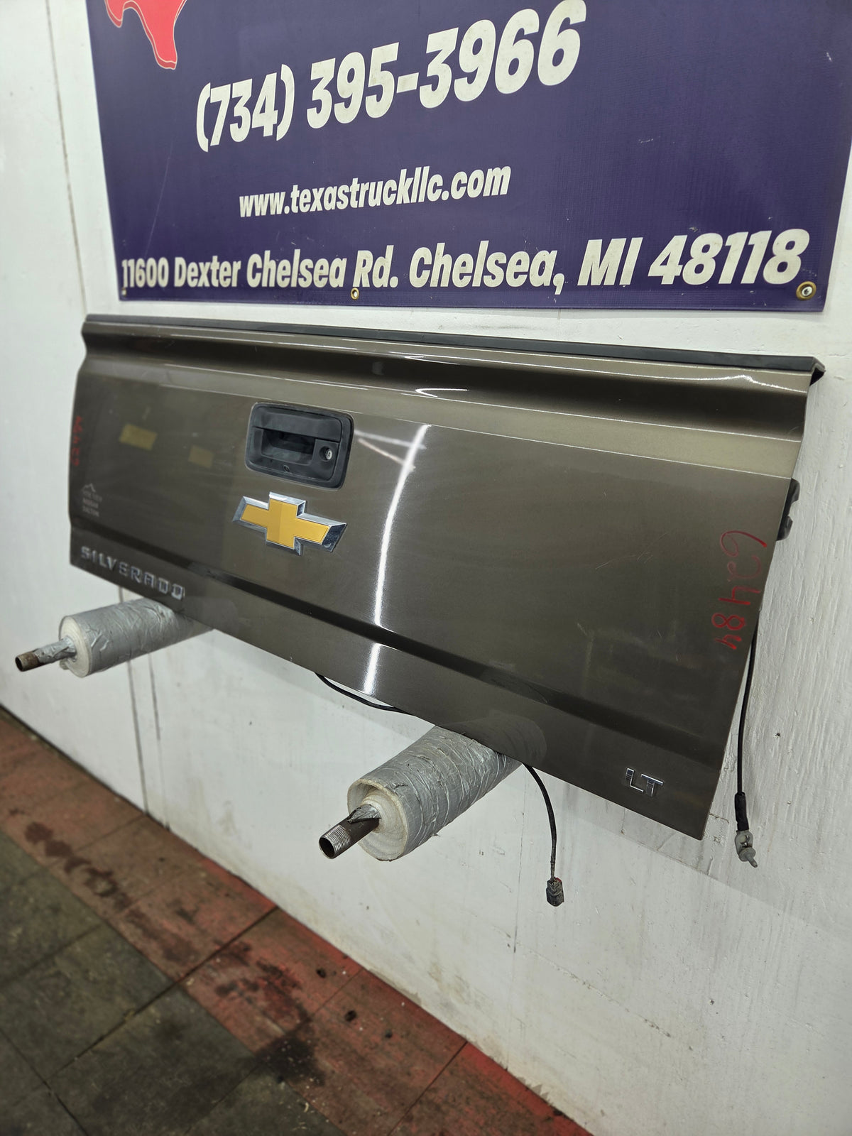 2014-2019 Chevrolet Silverado / GMC Sierra 1500 2500 3500 HD Tailgate