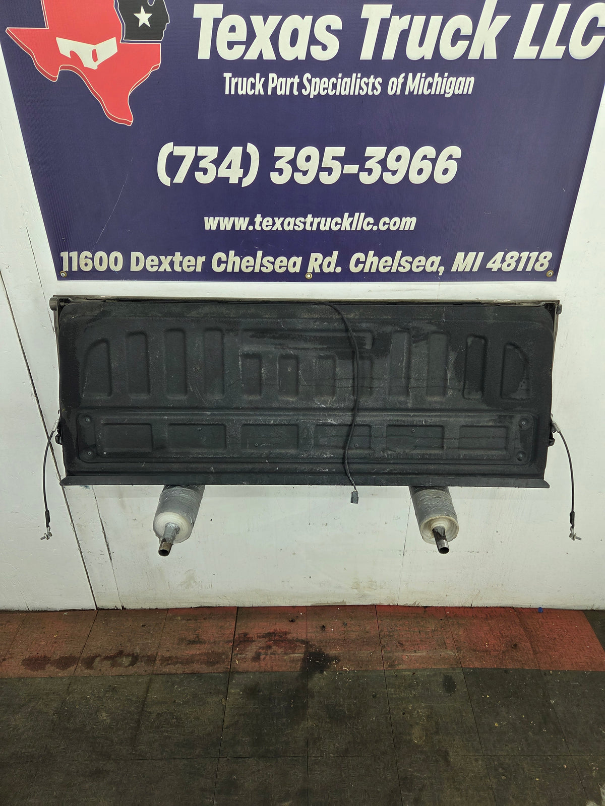 2014-2019 Chevrolet Silverado / GMC Sierra 1500 2500 3500 HD Tailgate
