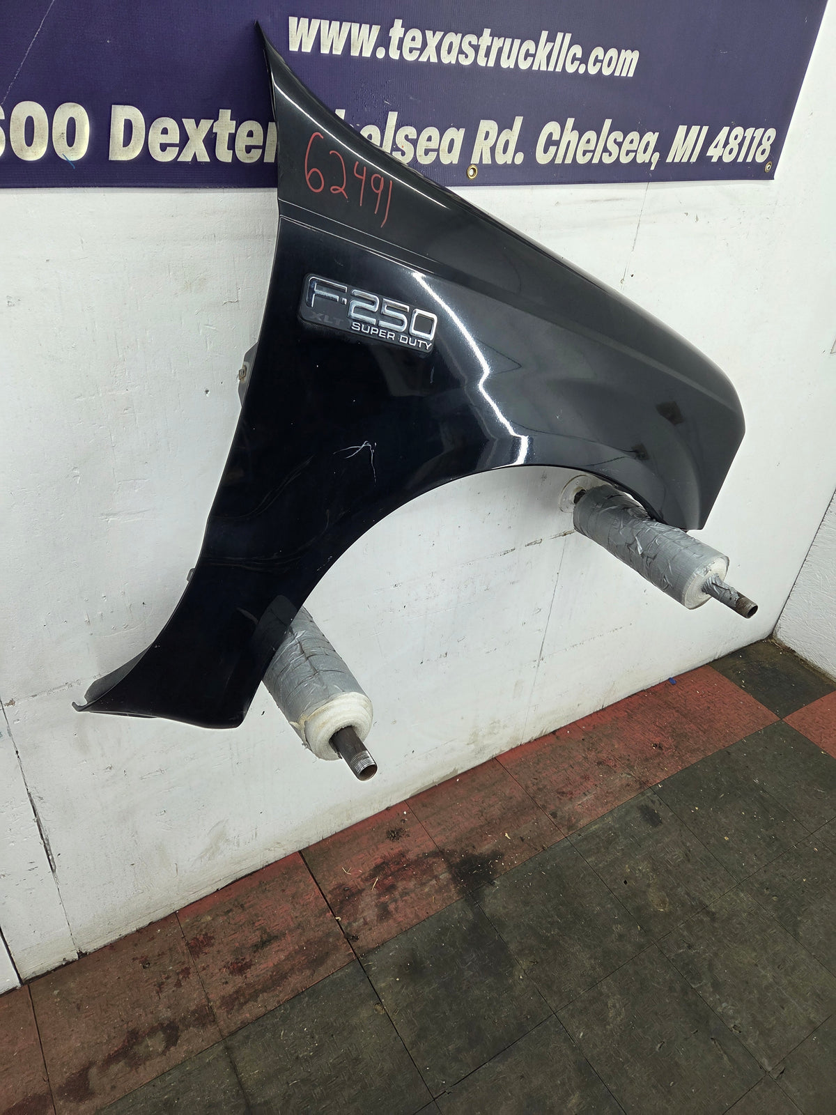 1999-2007 Ford Super Duty RH Passenger Side Front Fender F250 F350 F450 F550 Excursion