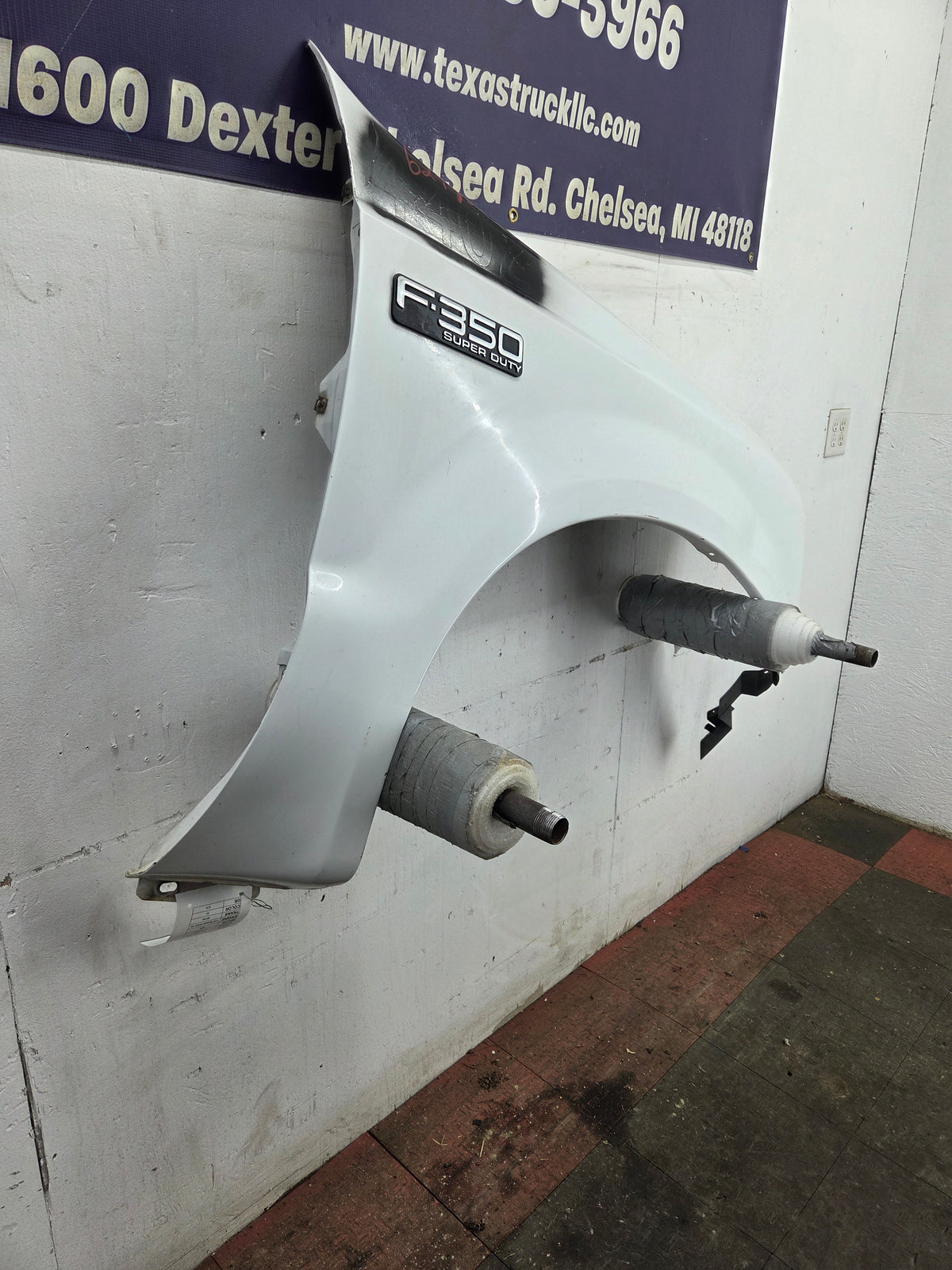 1999-2007 Ford Super Duty RH Passenger Side Front Fender F250 F350 F450 F550 Excursion
