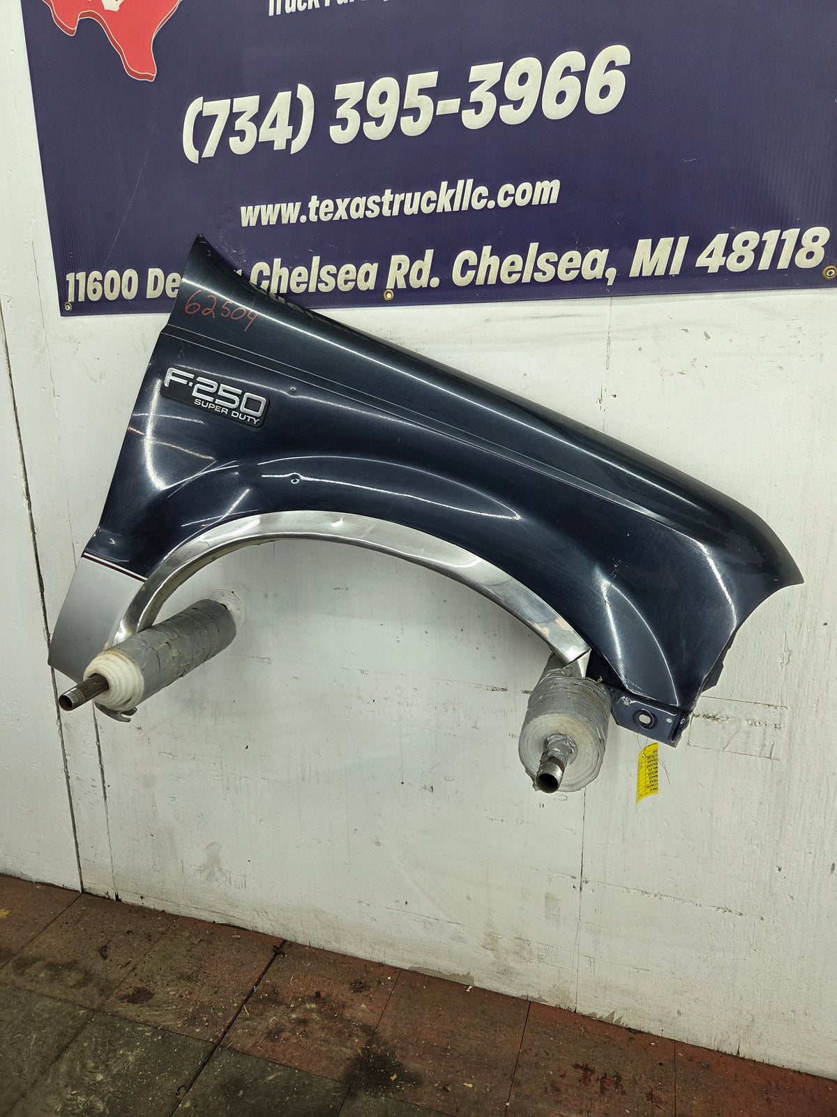 1999-2007 Ford Super Duty RH Passenger Side Front Fender F250 F350 F450 F550 Excursion