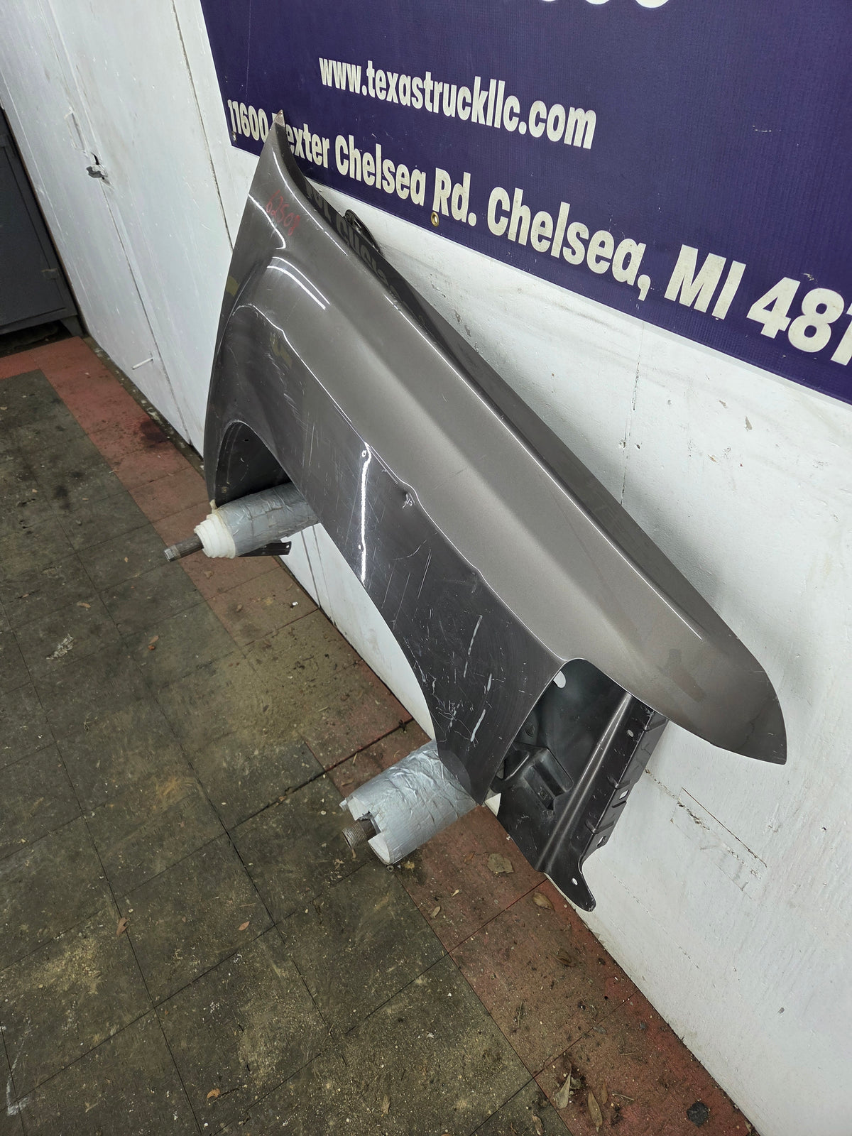 2007-2013 Chevrolet Silverado Passenger Side Front RH Fender 1500 2500 3500 HD