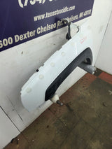 2003-2007 Chevrolet Silverado / Tahoe / Suburban 1500 2500 3500 HD LH Driver Side "Cateye" Front Fender