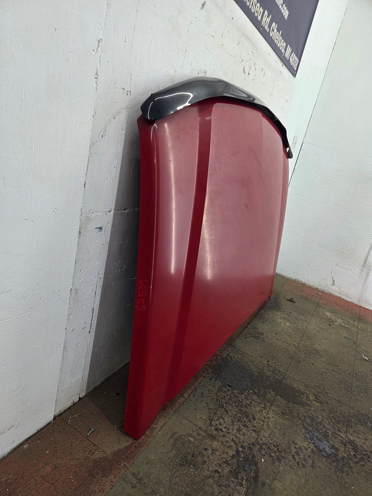 2003-2006 Chevrolet Silverado 1500 2500 'Cateye' Hood