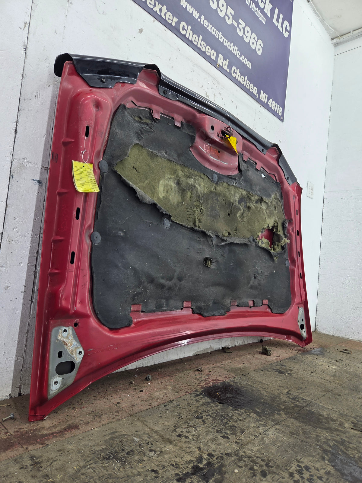 2003-2006 Chevrolet Silverado 1500 2500 'Cateye' Hood