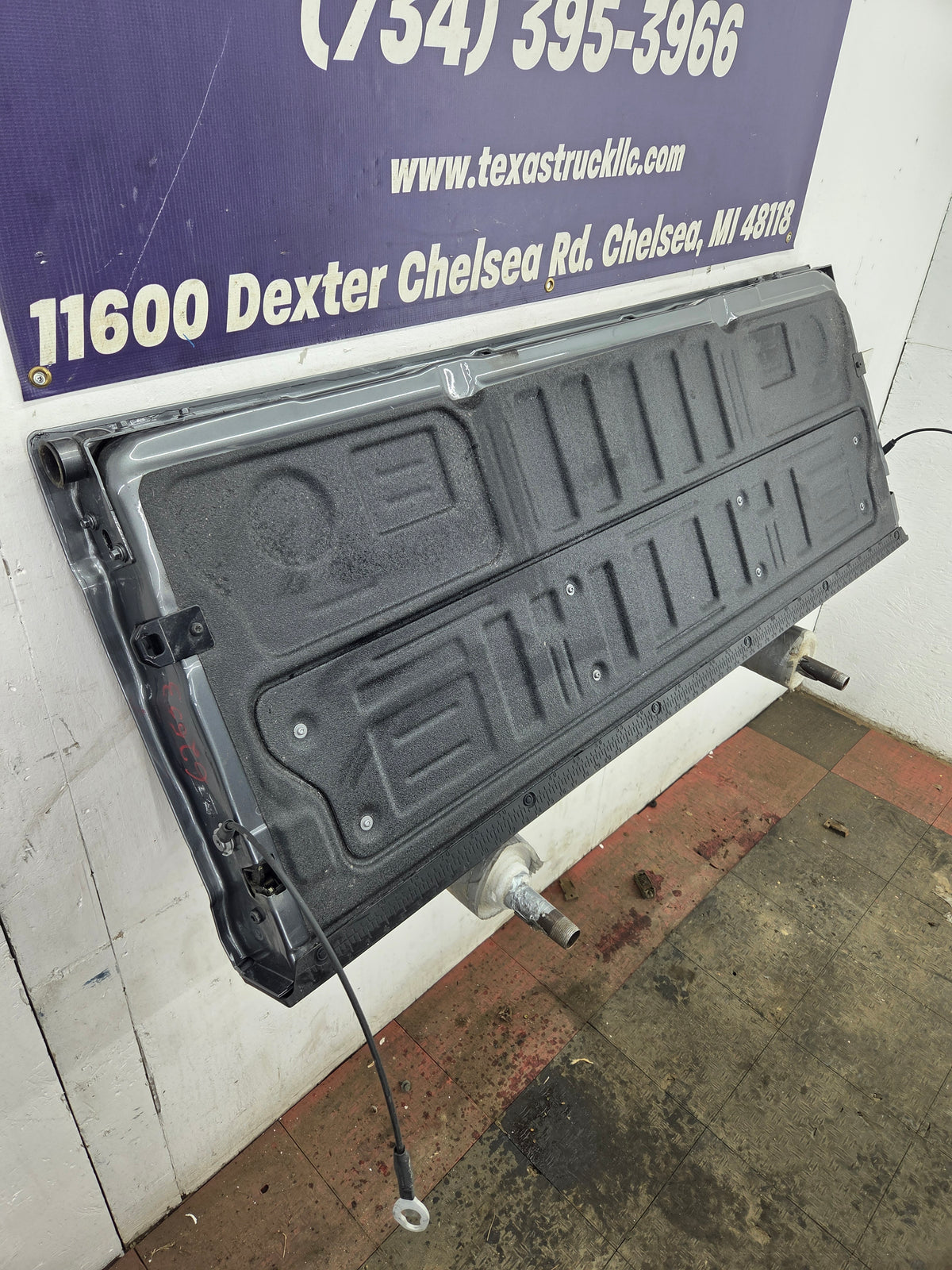 2023-2025 Ford F250 F350 F450 F550 Super Duty Tailgate
