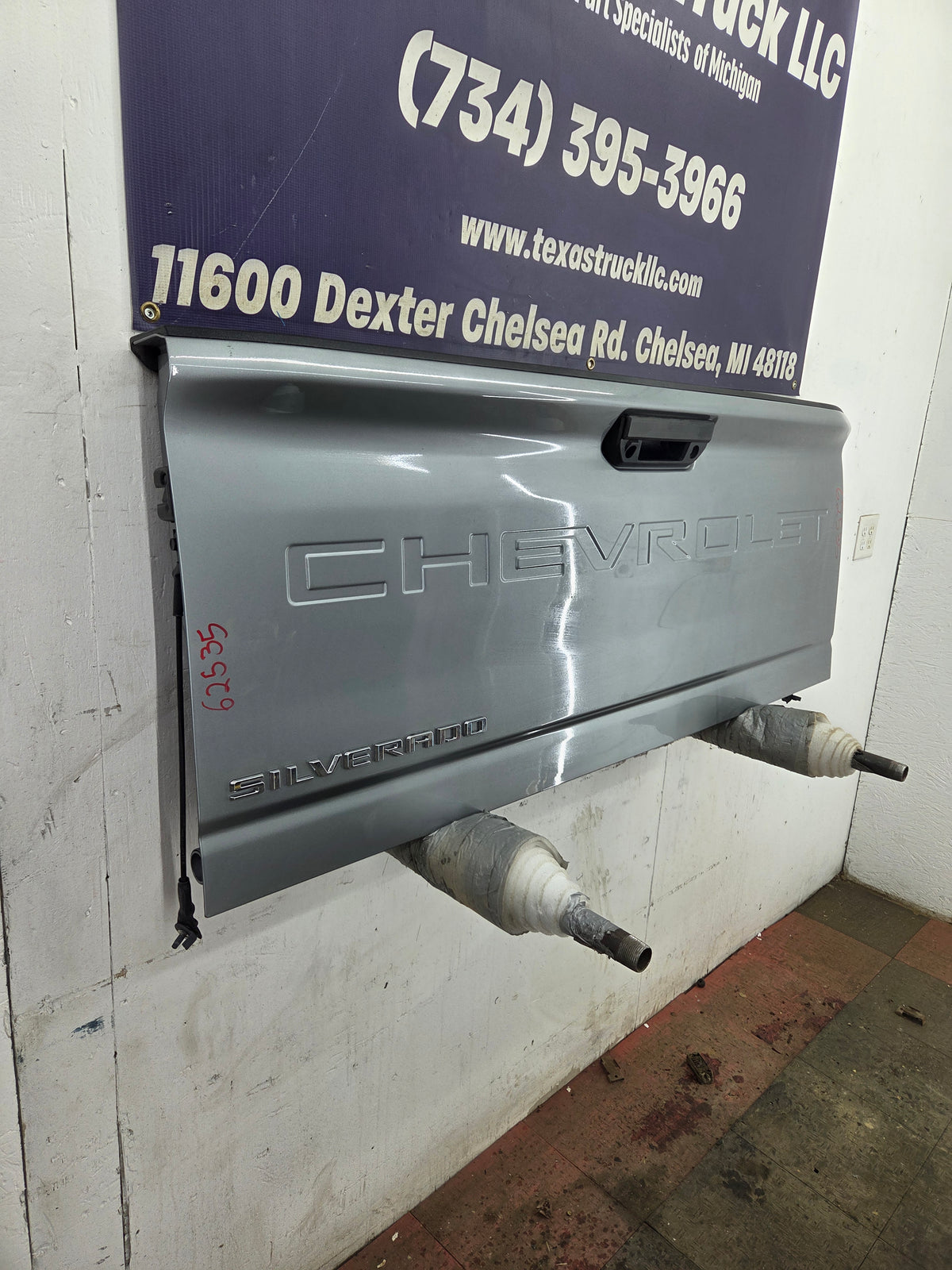 2019-2026 Chevrolet Silverado 2500 3500 Truck Tailgate