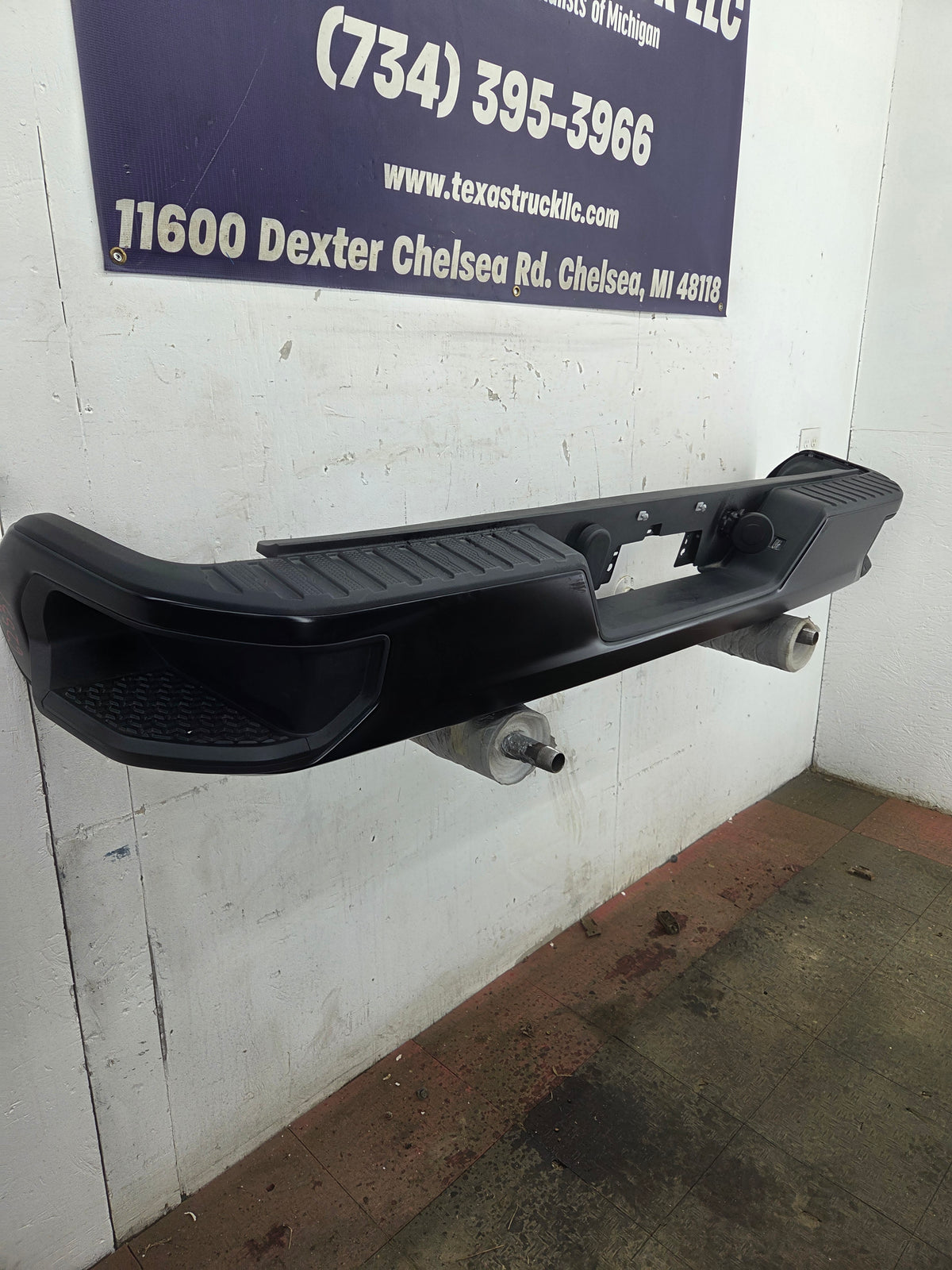 2019-2025 Chevrolet Silverado / GMC Sierra 2500 3500 HD Rear Bumper