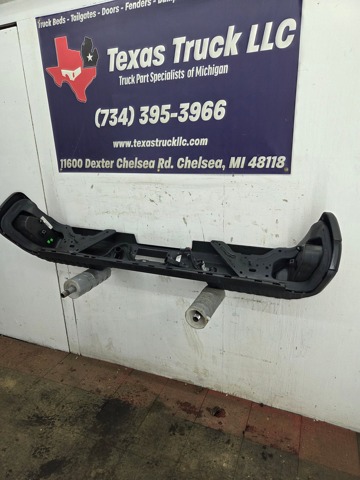 2019-2025 Chevrolet Silverado / GMC Sierra 2500 3500 HD Rear Bumper