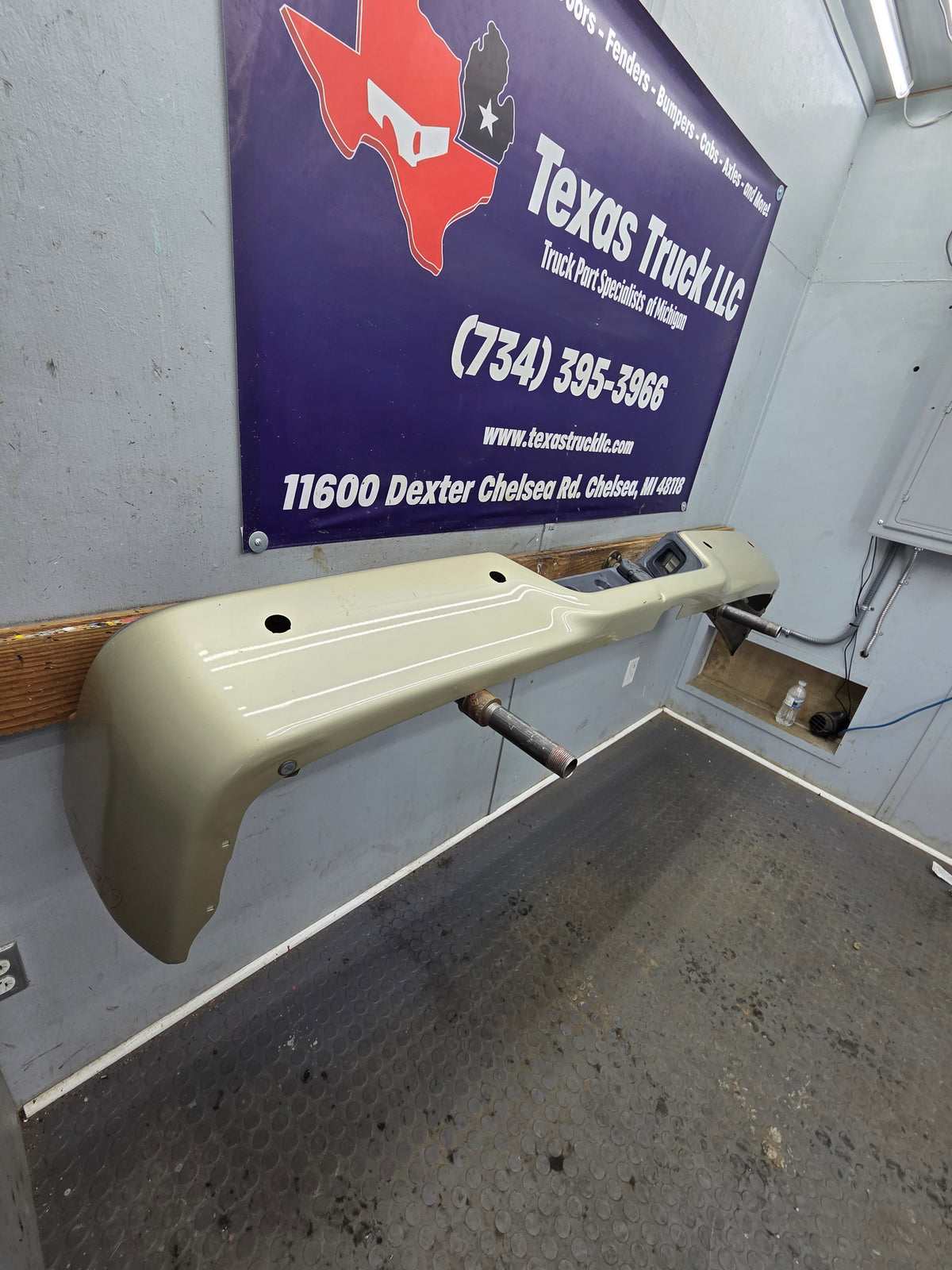 2009-2018 Dodge Ram 1500 2500 3500 4th Gen Rear Bumper