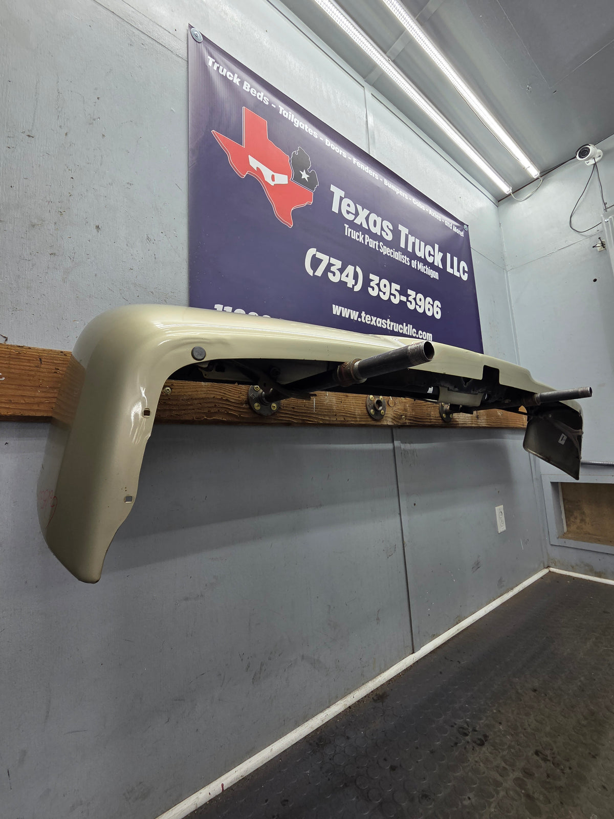 2009-2018 Dodge Ram 1500 2500 3500 4th Gen Rear Bumper